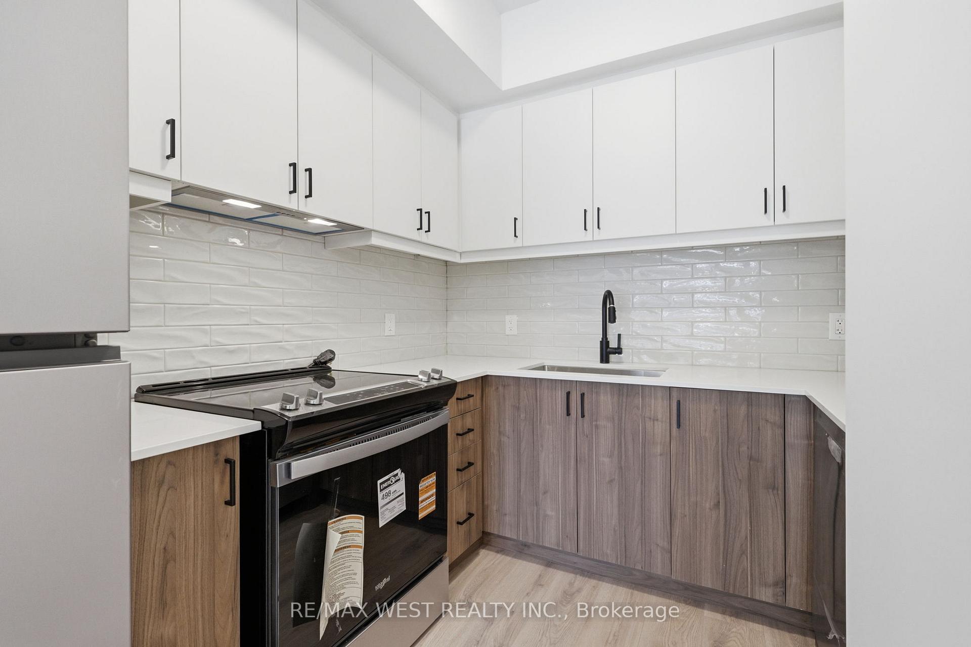 Photo 8 of Unit 7, 521 Big Bay Point Road, Barrie, Painswick South — HOMEH