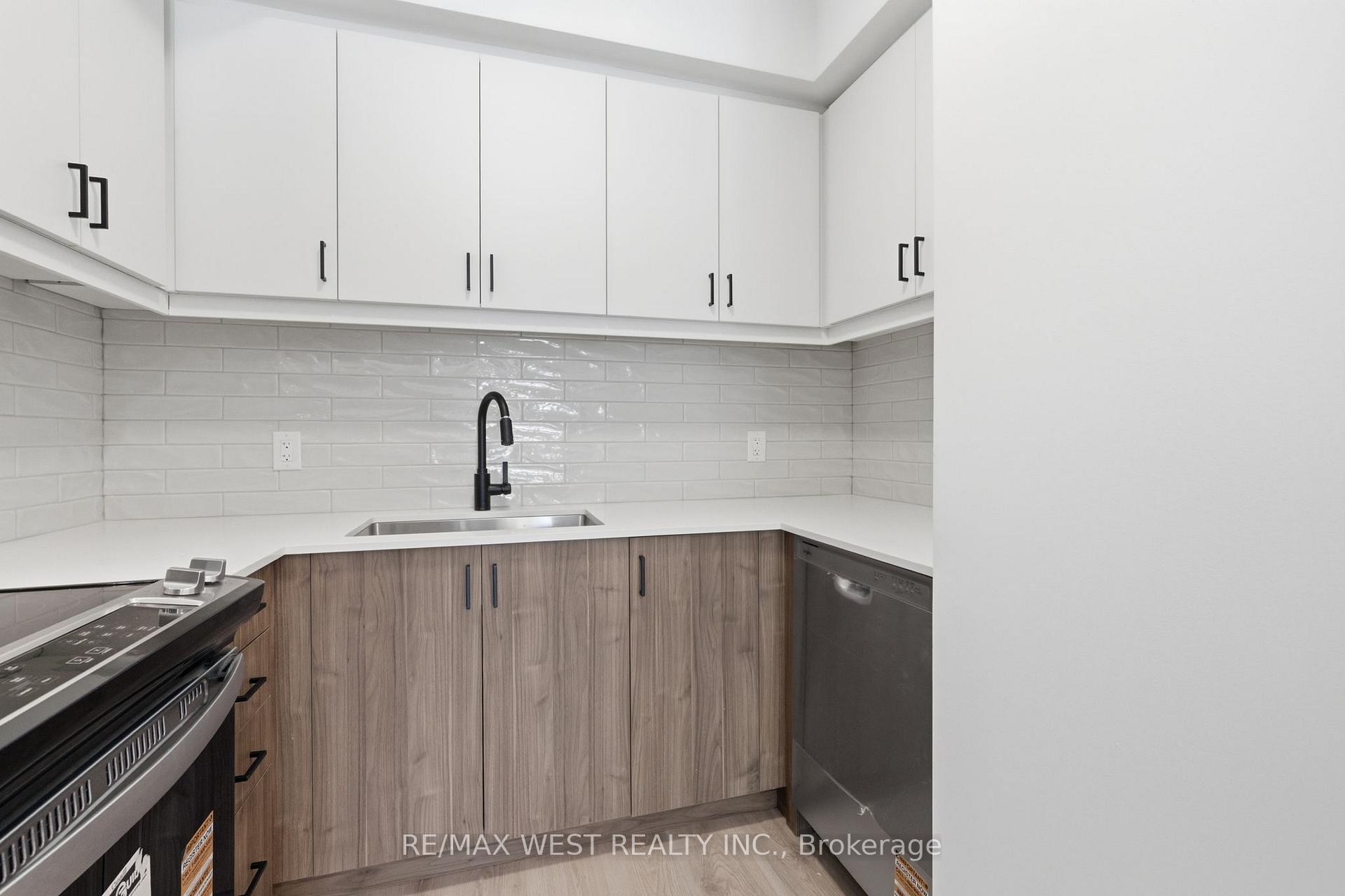 Photo 9 of Unit 7, 521 Big Bay Point Road, Barrie, Painswick South — HOMEH