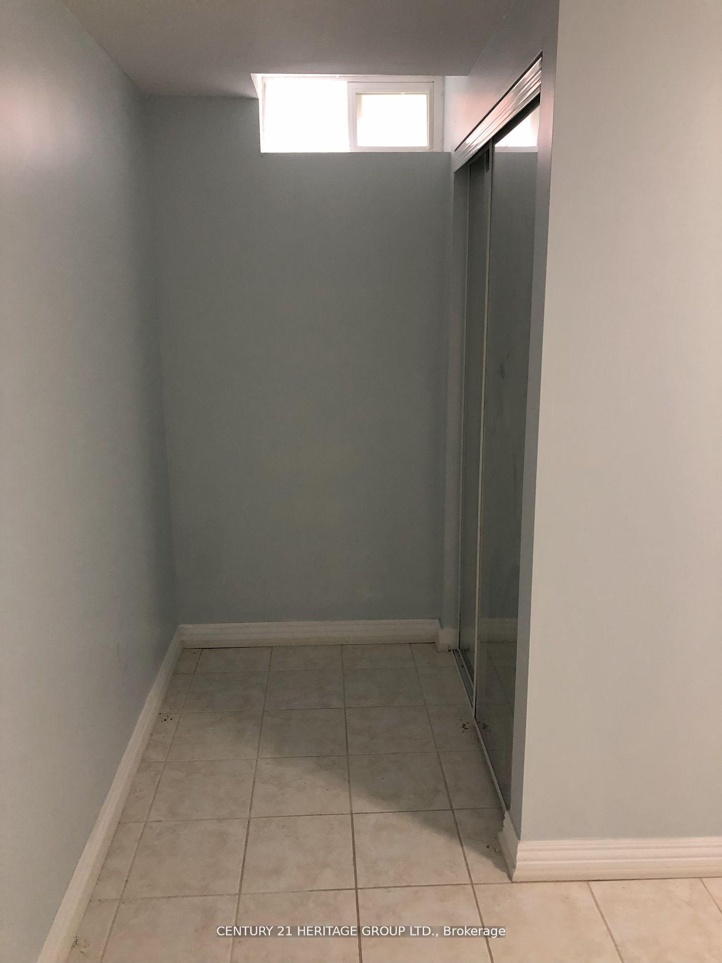 Photo 4 of Unit Apt 1 Bdrm 2, 16 Cartmel Drive, Markham, Milliken Mills East — HOMEH