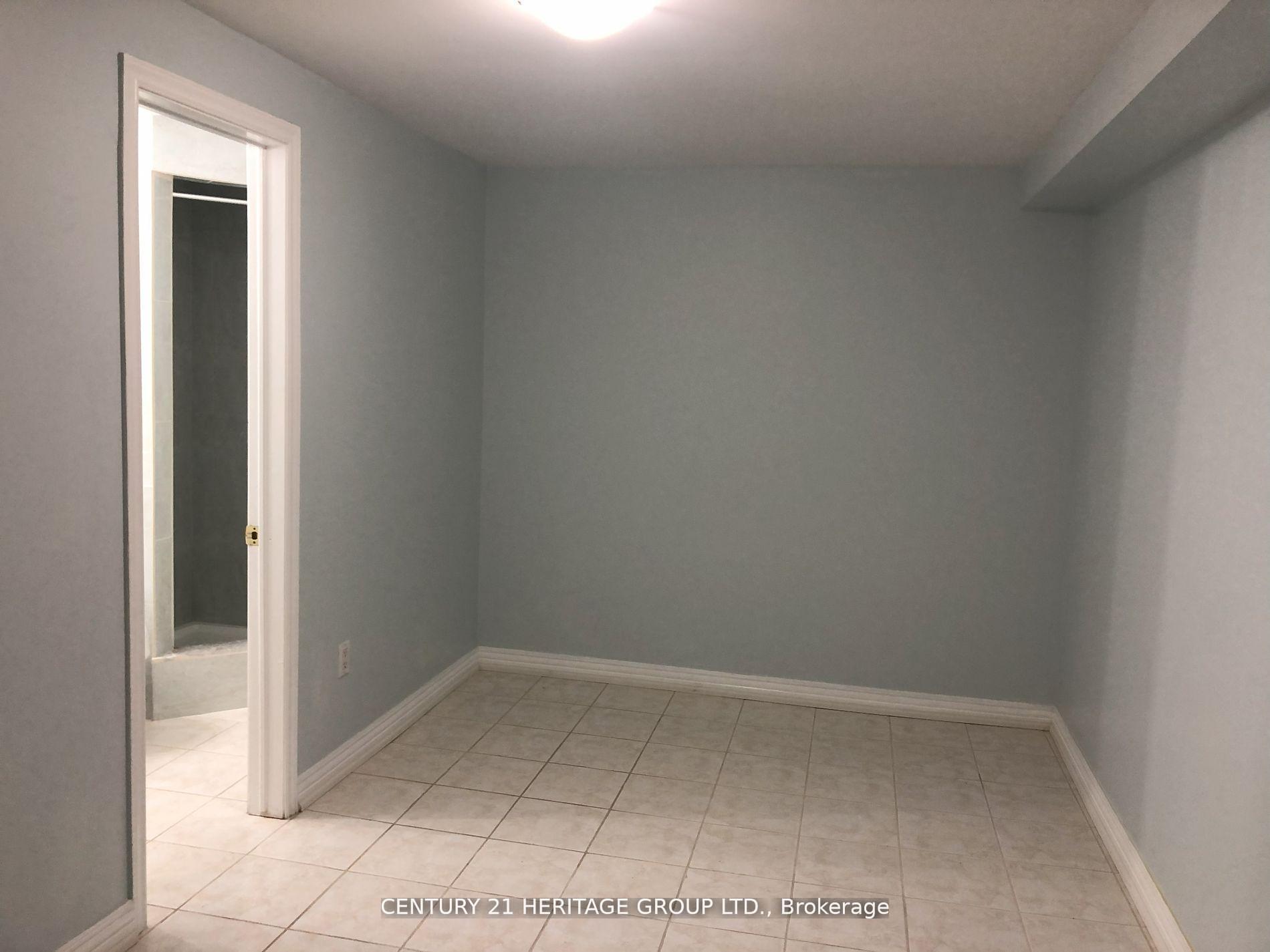 Photo 5 of Unit Apt 1 Bdrm 2, 16 Cartmel Drive, Markham, Milliken Mills East — HOMEH