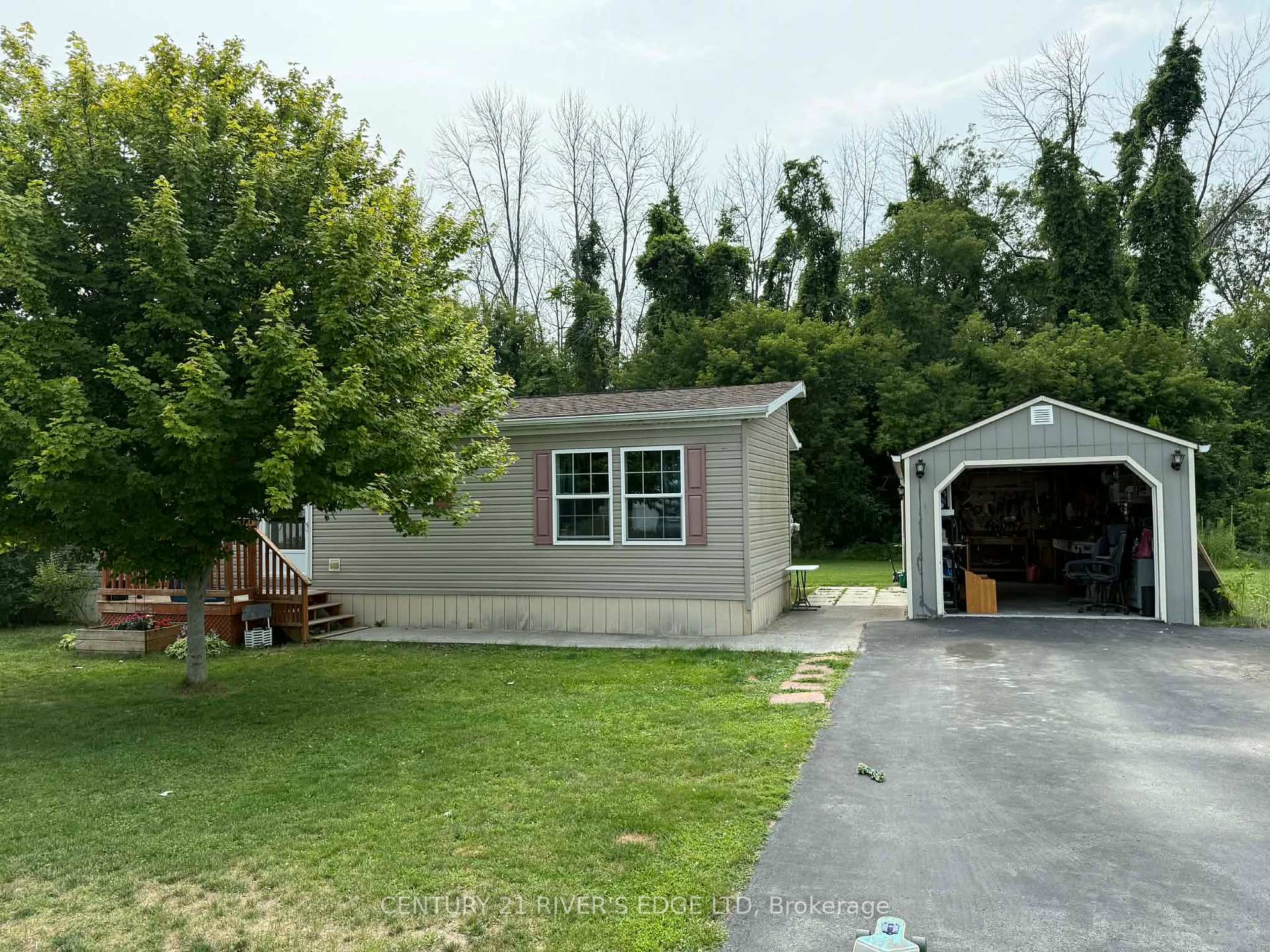 Photo 3 of 63 Whites Road, Quinte West, Sidney Ward — HOMEH