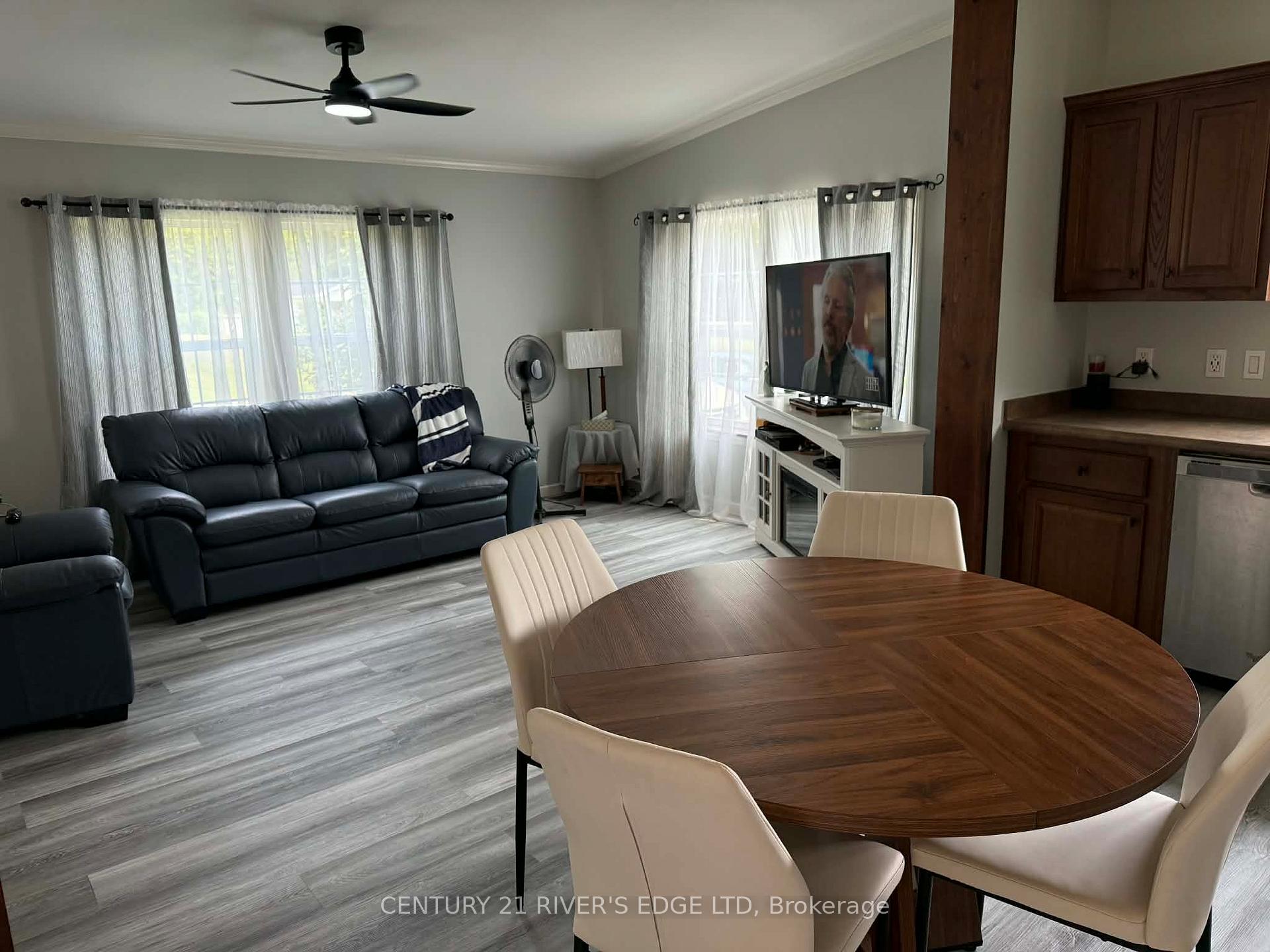 Photo 10 of 63 Whites Road, Quinte West, Sidney Ward — HOMEH