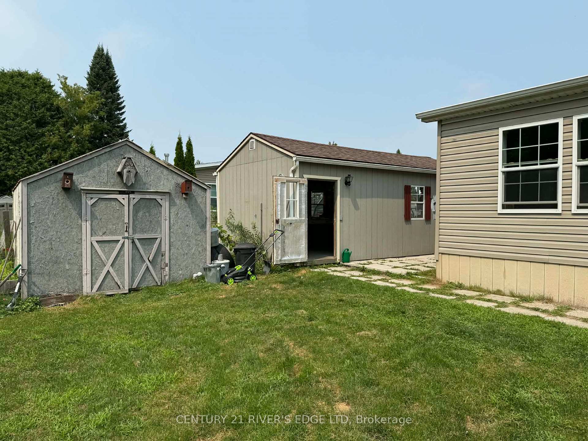 Photo 21 of 63 Whites Road, Quinte West, Sidney Ward — HOMEH