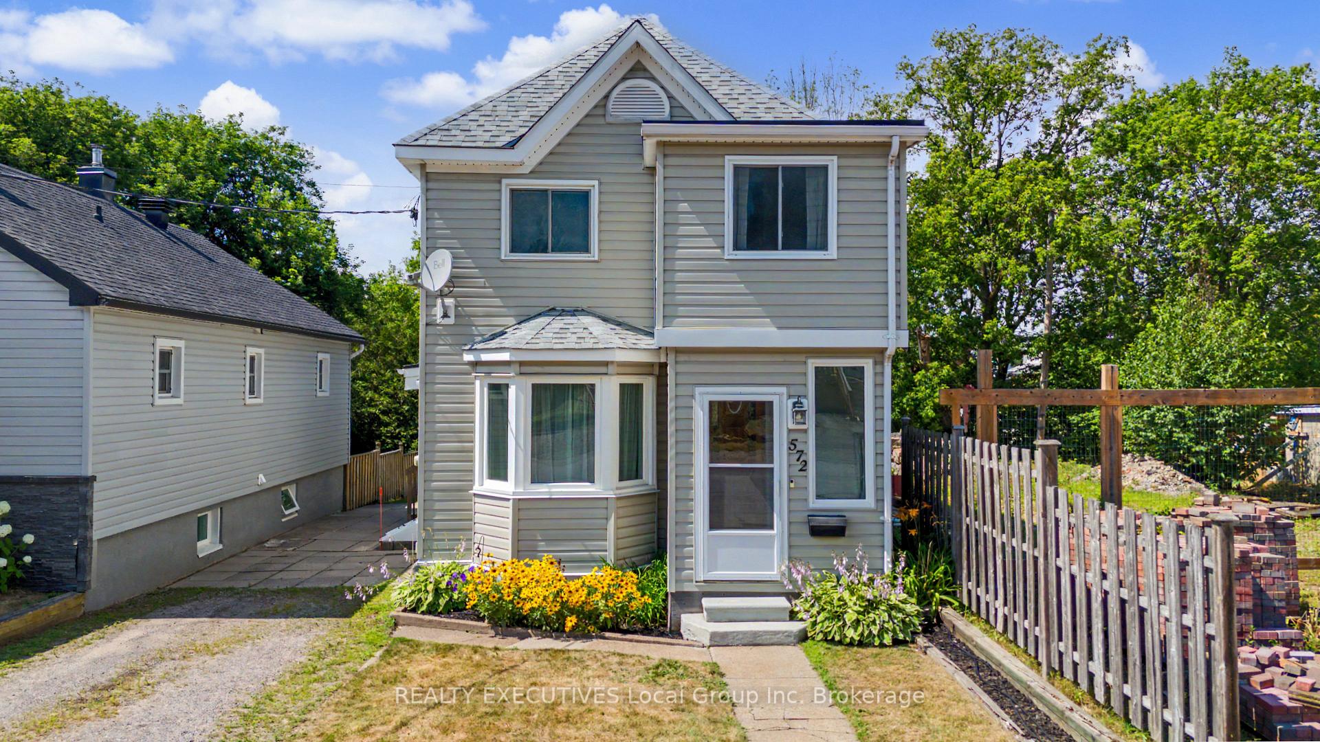 Front of 572 Metcalfe Street