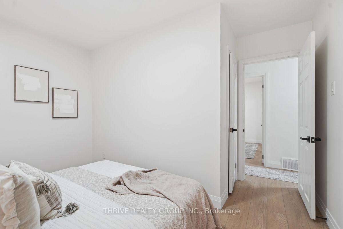 Photo 16 of 234 Goddard Boulevard, London, East H — HOMEH