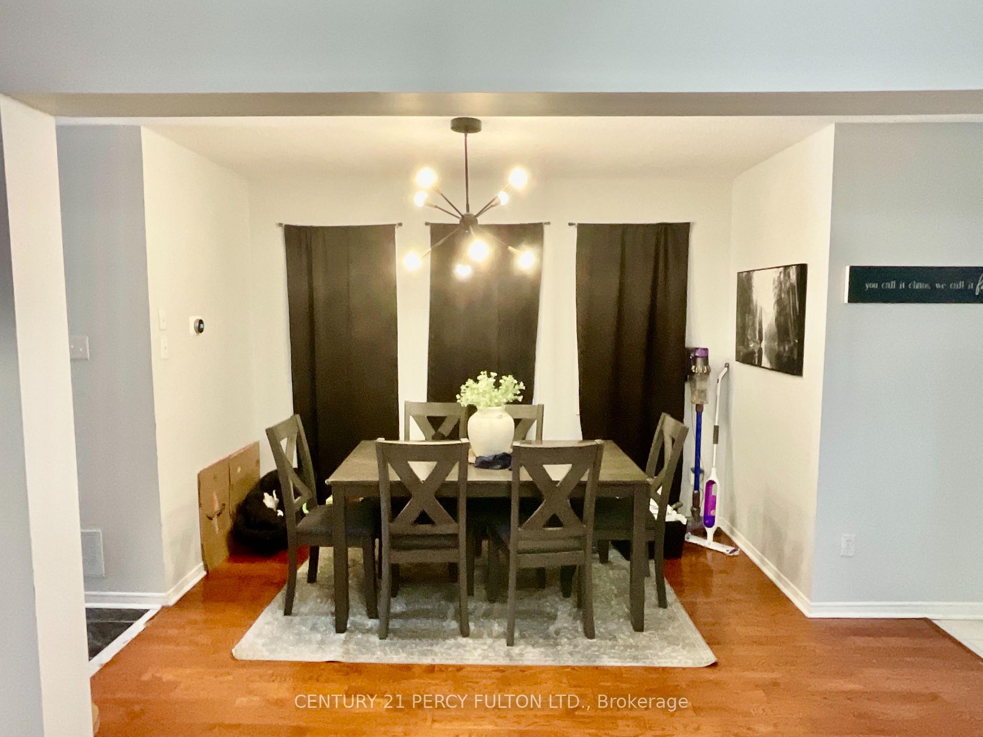Photo 6 of 173 Sophia Road, Markham, Middlefield — HOMEH