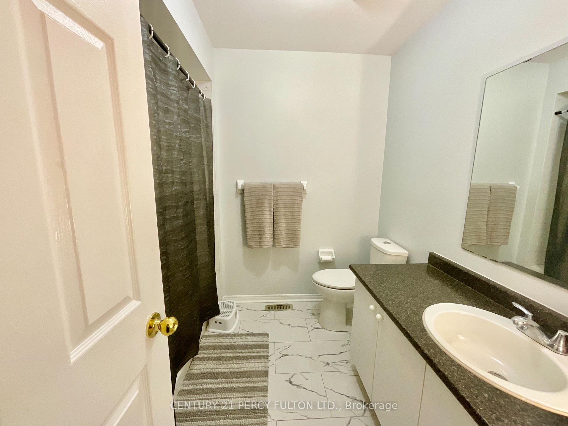 Photo 9 of 173 Sophia Road, Markham, Middlefield — HOMEH