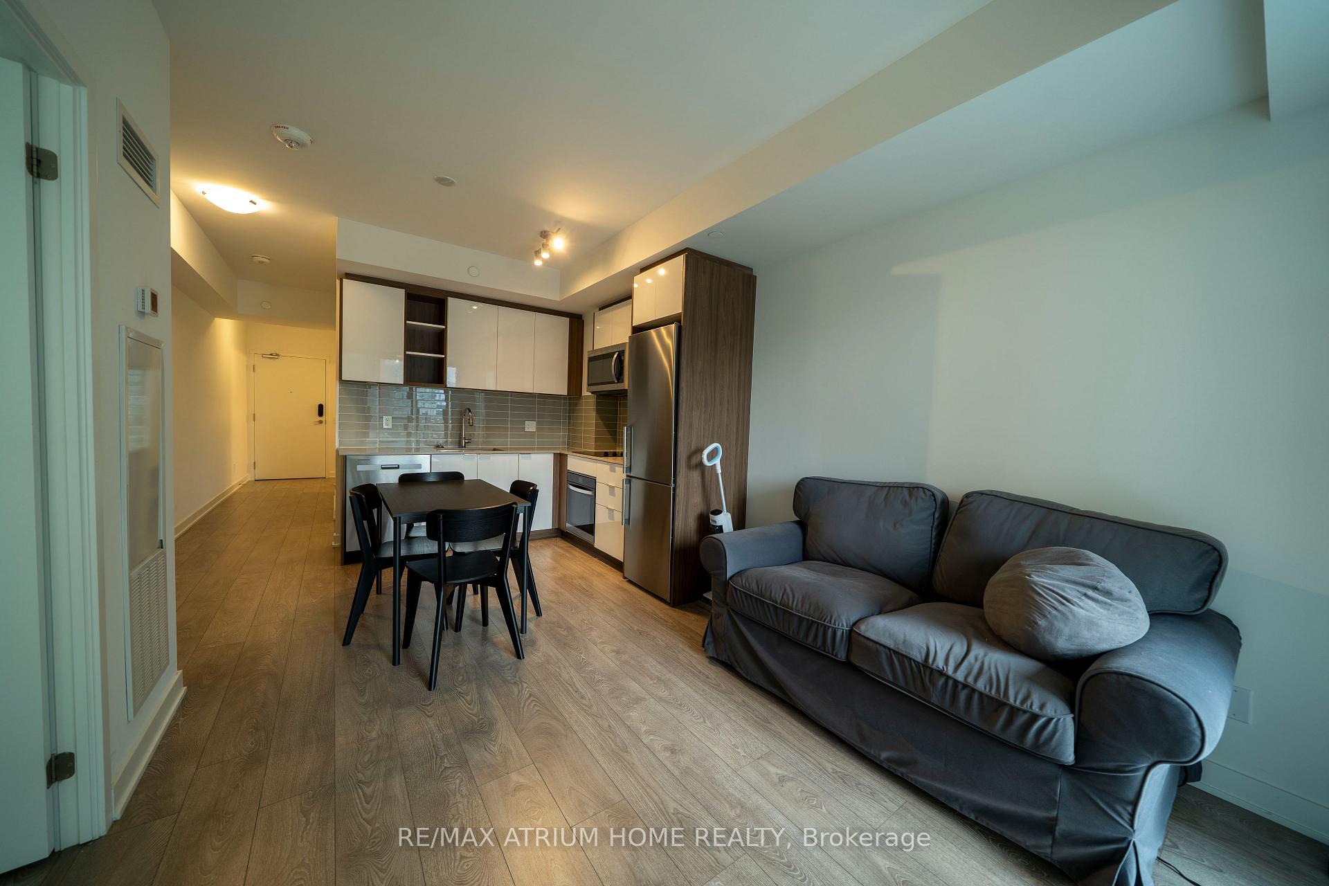 Photo of Unit 725, 543 Richmond Street W