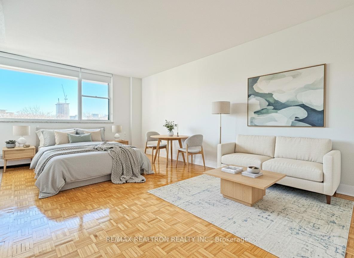 Photo 2 of Unit 702, 276 St George Street, Toronto, The Annex — HOMEH