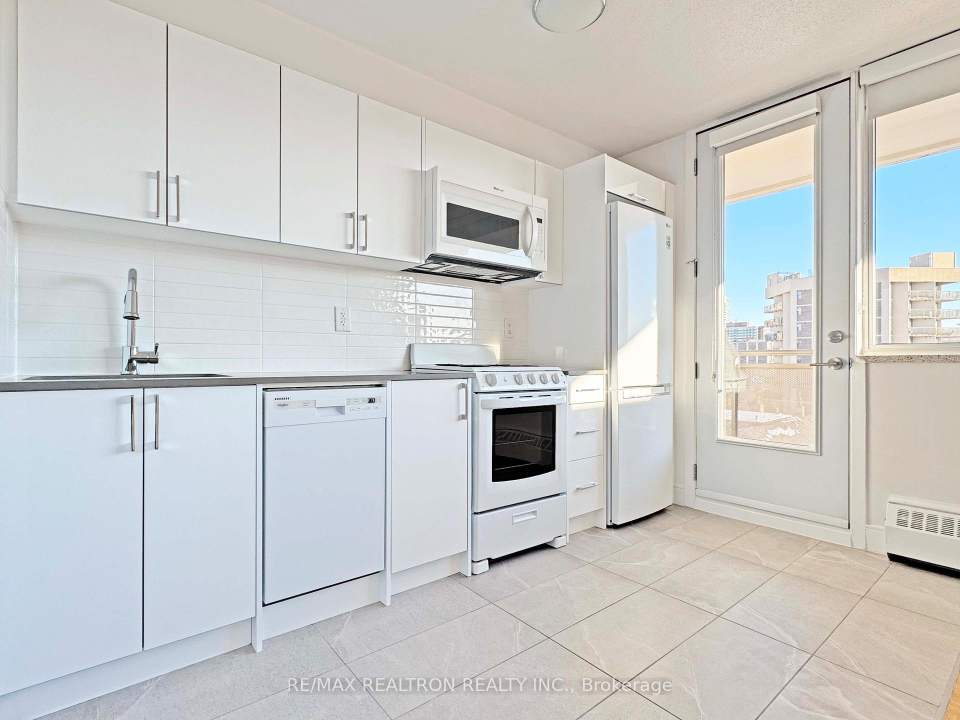 Photo 9 of Unit 702, 276 St George Street, Toronto, The Annex — HOMEH