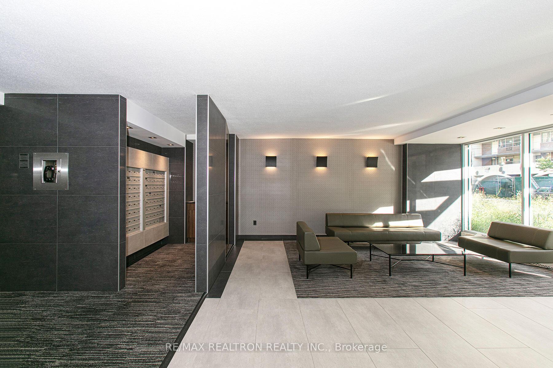 Photo 13 of Unit 702, 276 St George Street, Toronto, The Annex — HOMEH