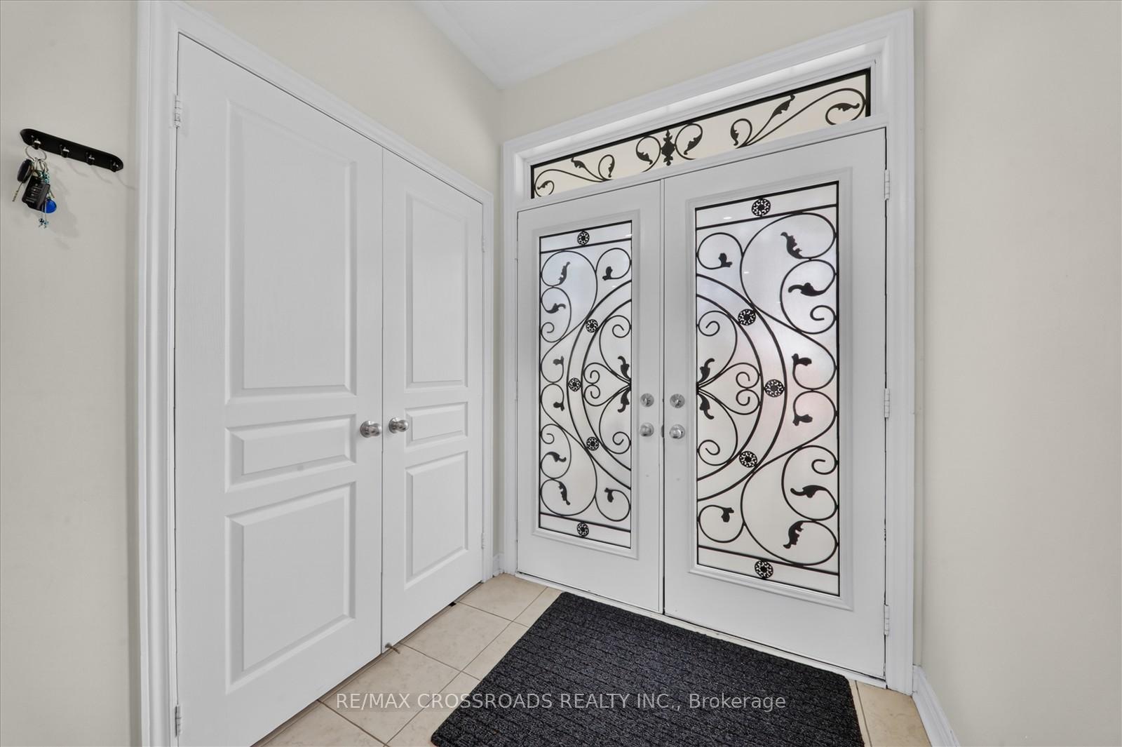 Photo 8 of 15 Sedore Street, Markham, Greensborough — HOMEH