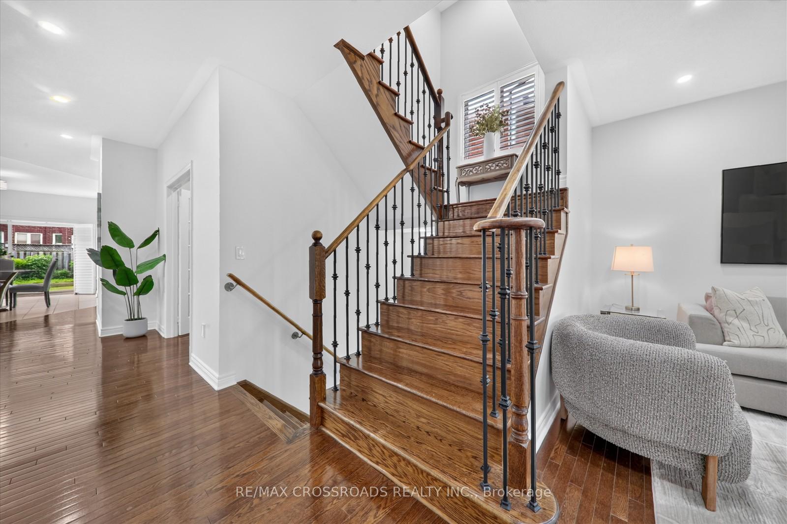 Photo 11 of 15 Sedore Street, Markham, Greensborough — HOMEH