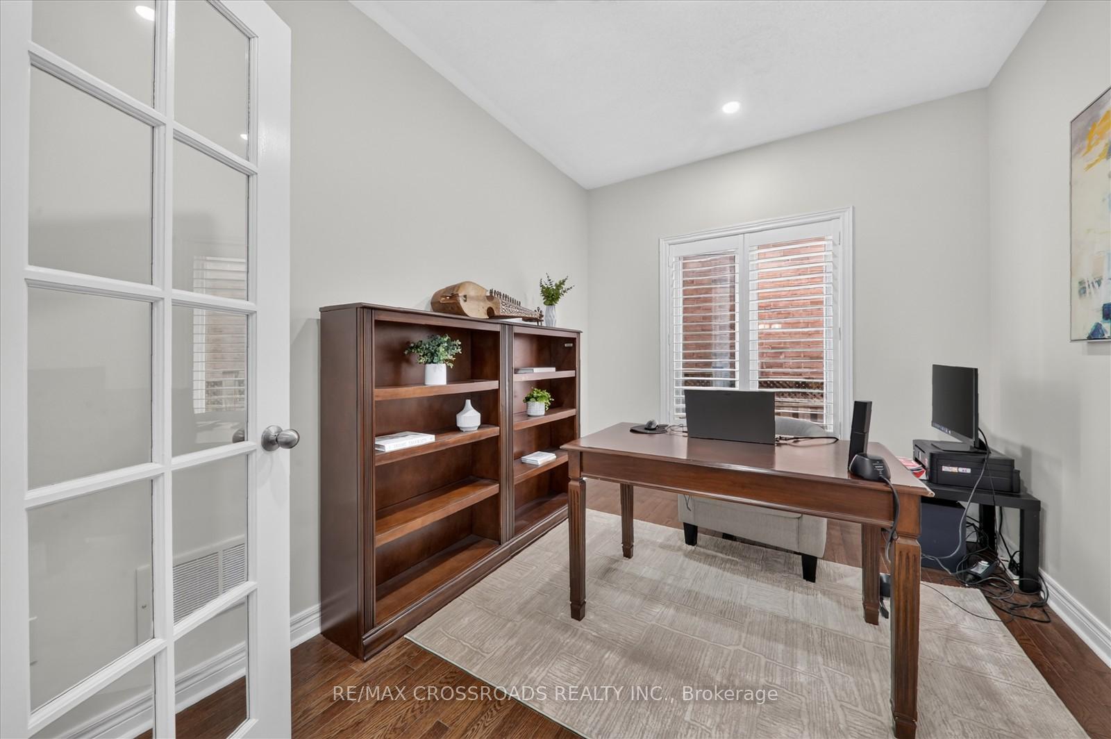 Photo 12 of 15 Sedore Street, Markham, Greensborough — HOMEH