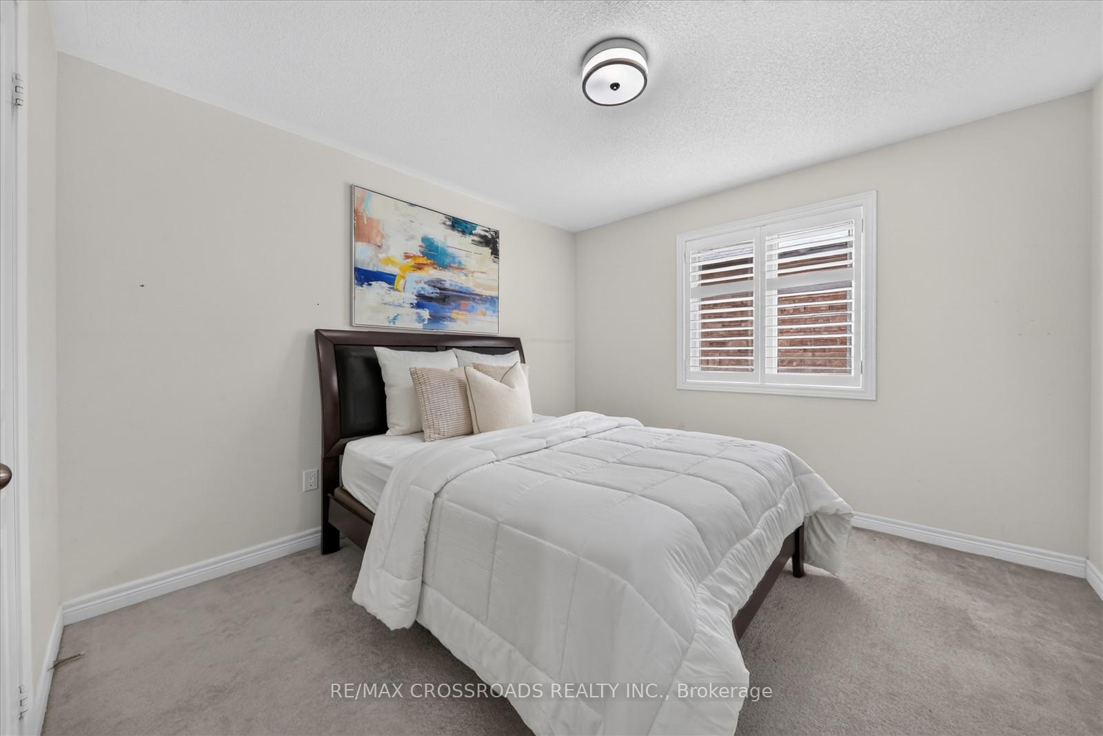 Photo 36 of 15 Sedore Street, Markham, Greensborough — HOMEH