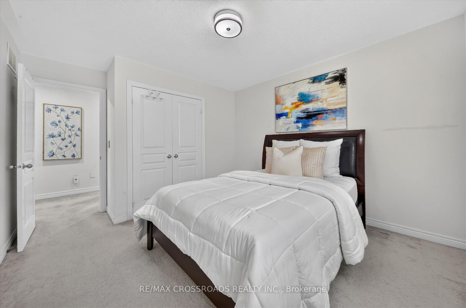Photo 37 of 15 Sedore Street, Markham, Greensborough — HOMEH