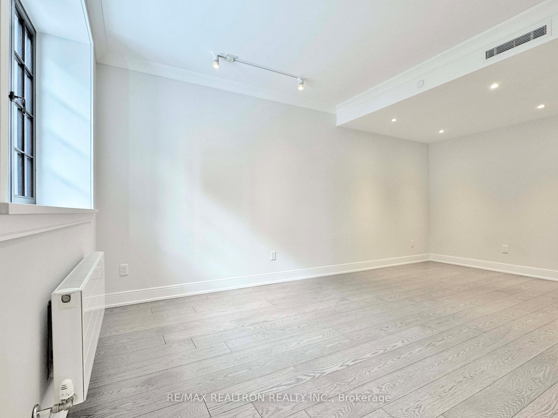Photo 5 of Unit 105, 2 Clarendon Avenue, Toronto, Casa Loma — HOMEH