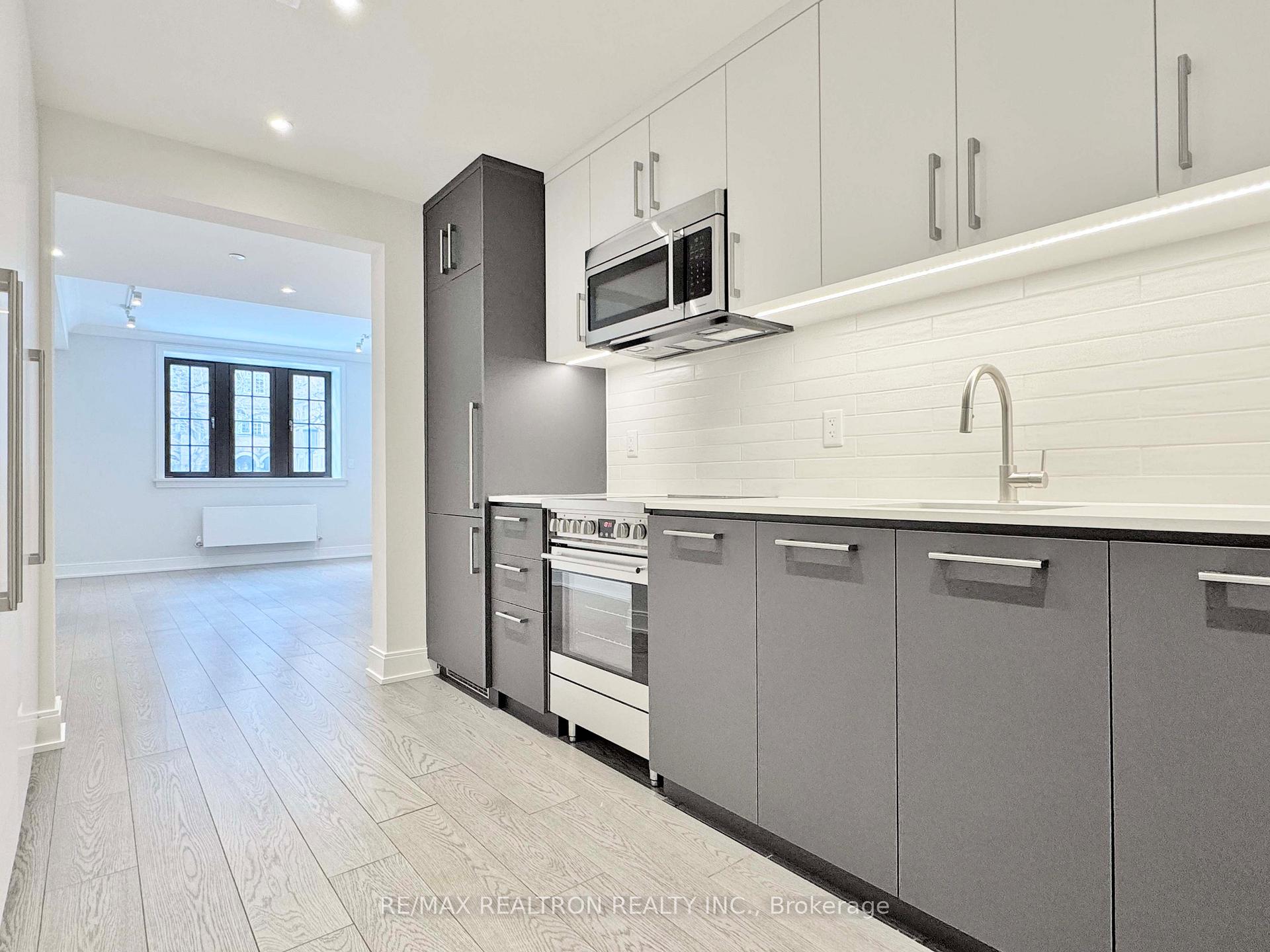 Photo 8 of Unit 105, 2 Clarendon Avenue, Toronto, Casa Loma — HOMEH