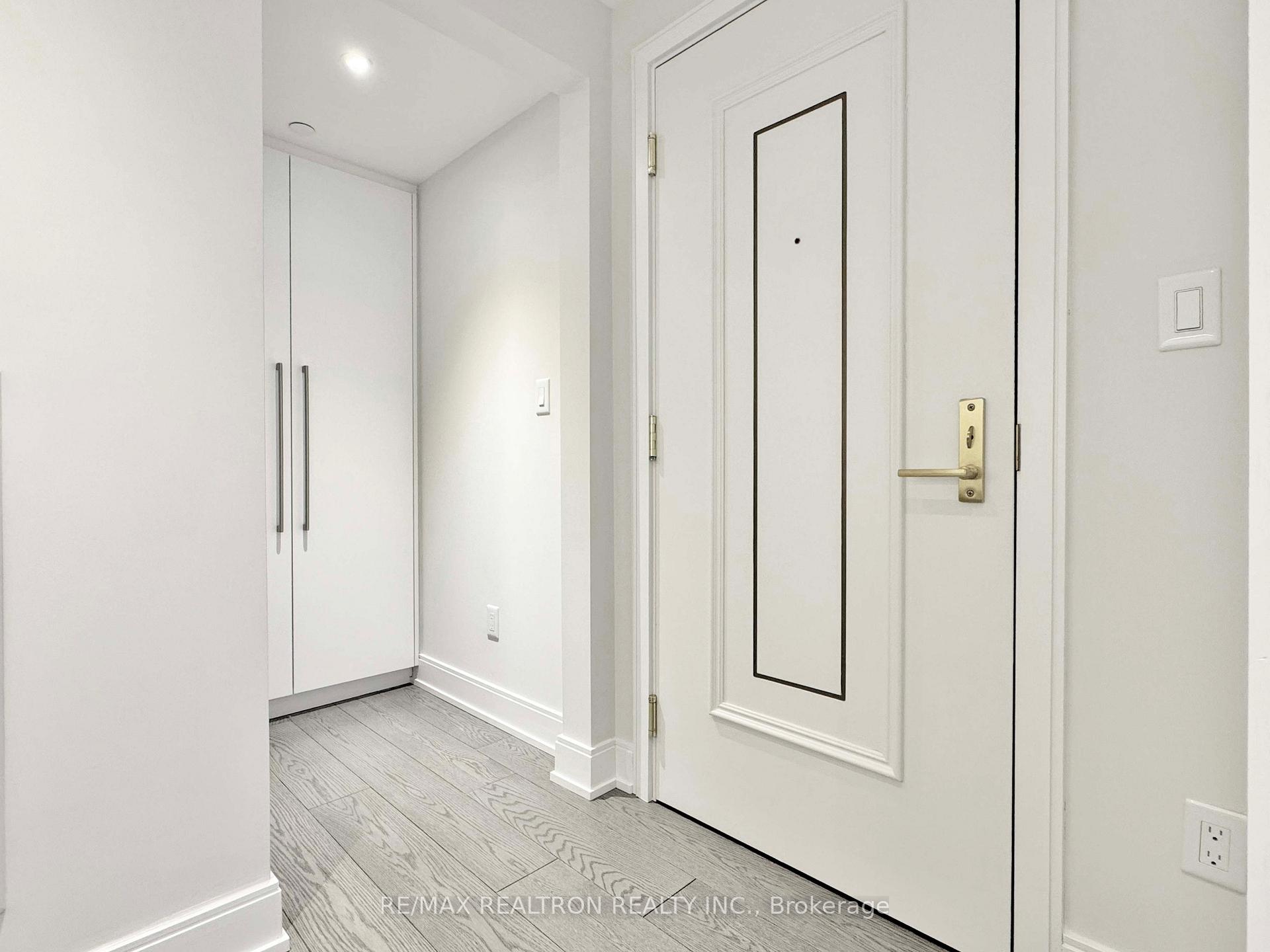 Photo 9 of Unit 105, 2 Clarendon Avenue, Toronto, Casa Loma — HOMEH