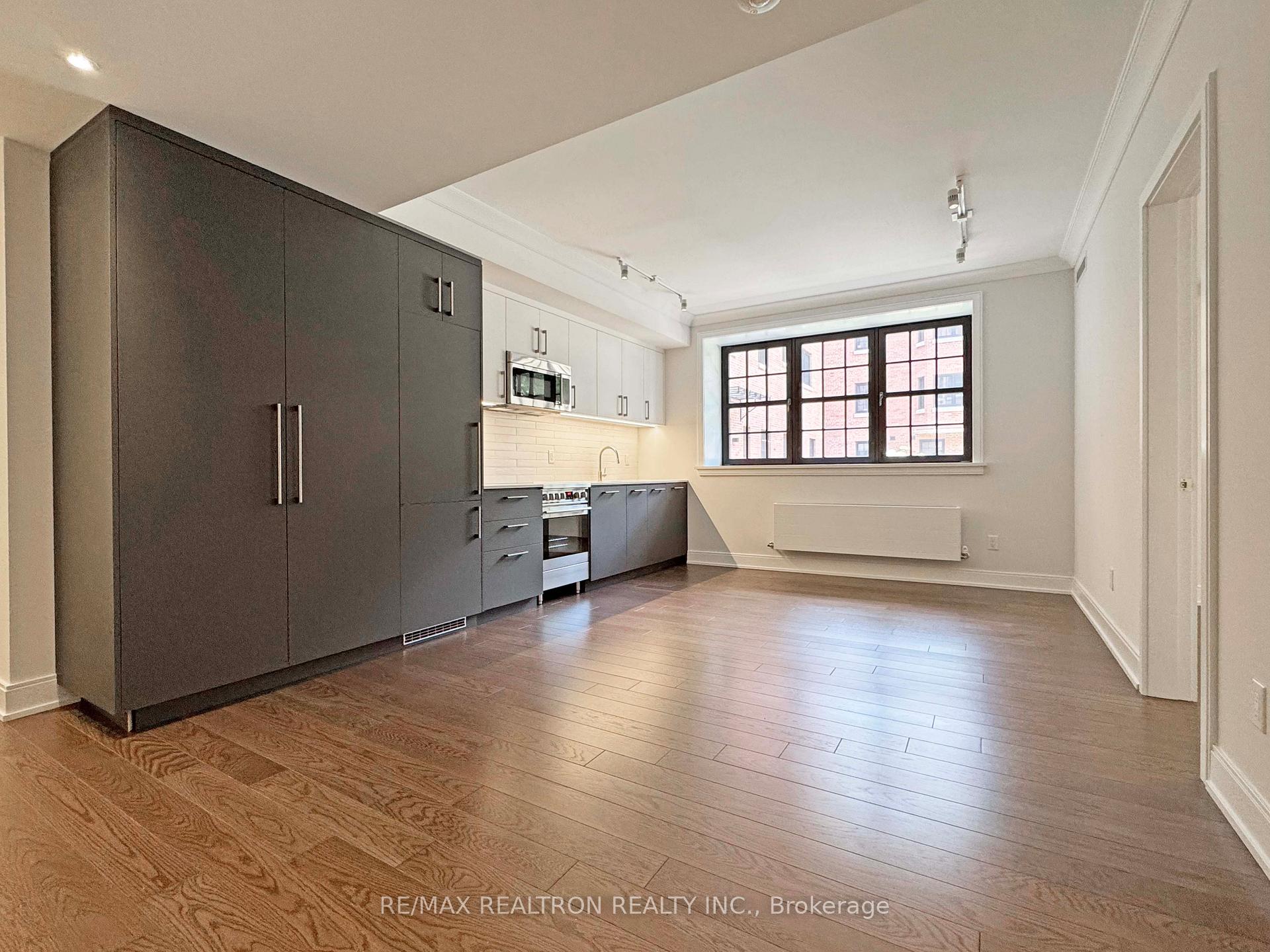 Photo 2 of Unit 108, 2 Clarendon Avenue, Toronto, Casa Loma — HOMEH