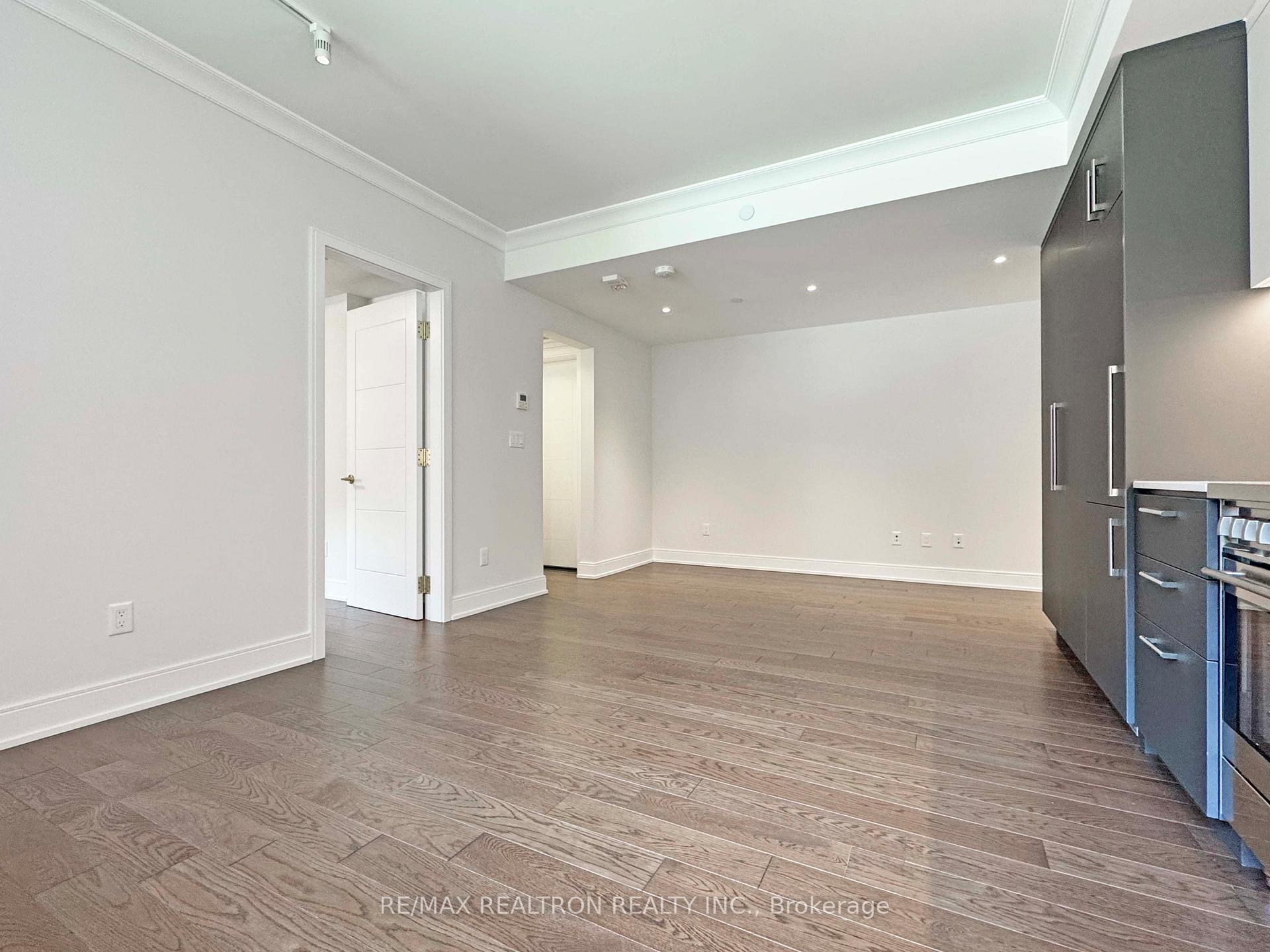 Photo 7 of Unit 108, 2 Clarendon Avenue, Toronto, Casa Loma — HOMEH