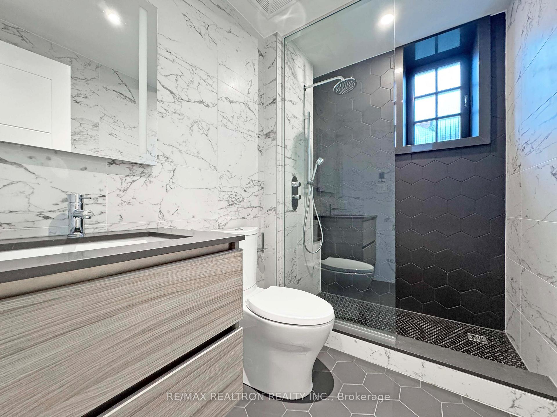 Photo 12 of Unit 108, 2 Clarendon Avenue, Toronto, Casa Loma — HOMEH