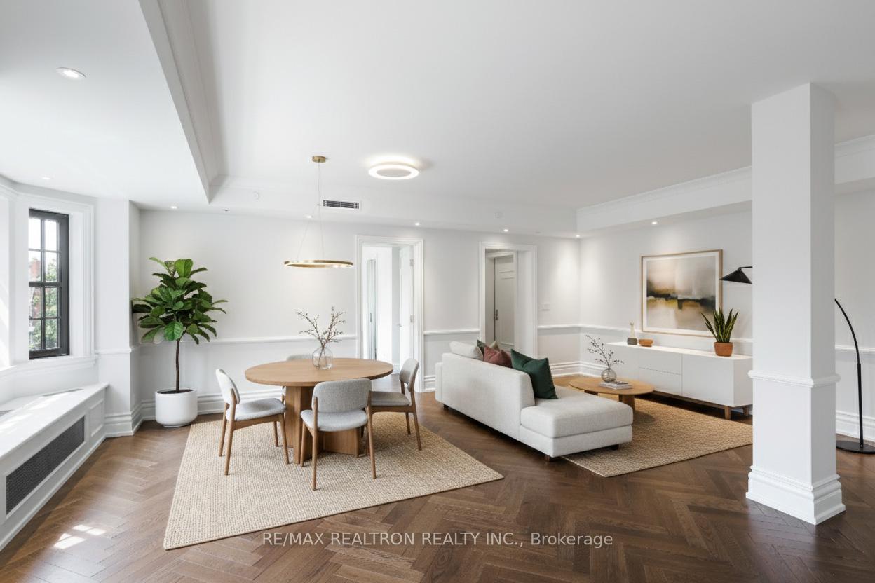 Photo 2 of Unit 206, 2 Clarendon Avenue, Toronto, Casa Loma — HOMEH