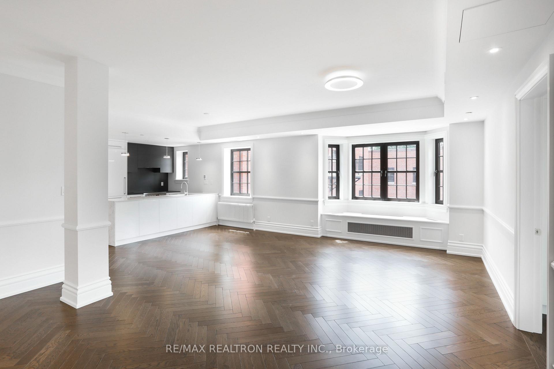 Photo 3 of Unit 206, 2 Clarendon Avenue, Toronto, Casa Loma — HOMEH