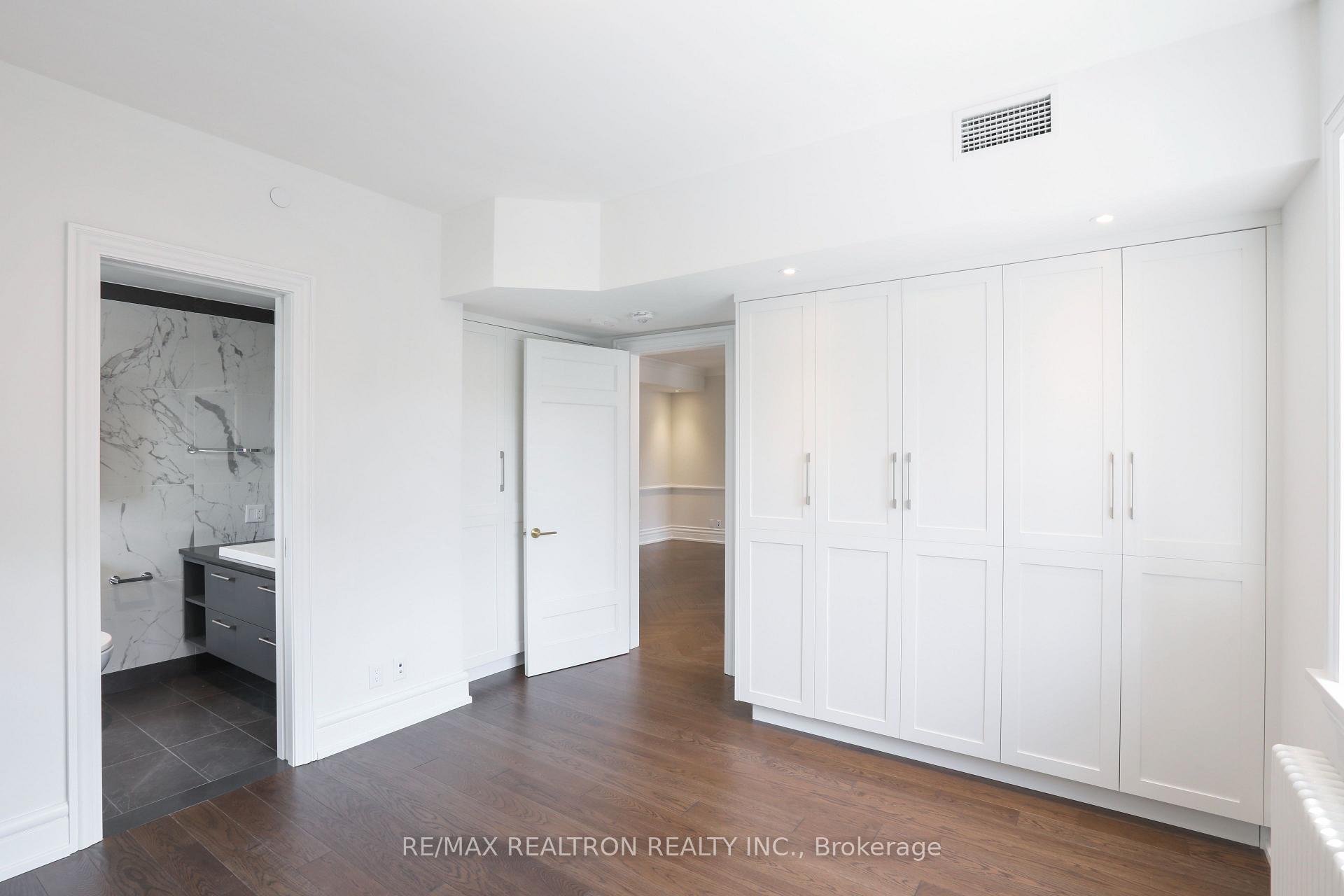 Photo 4 of Unit 206, 2 Clarendon Avenue, Toronto, Casa Loma — HOMEH