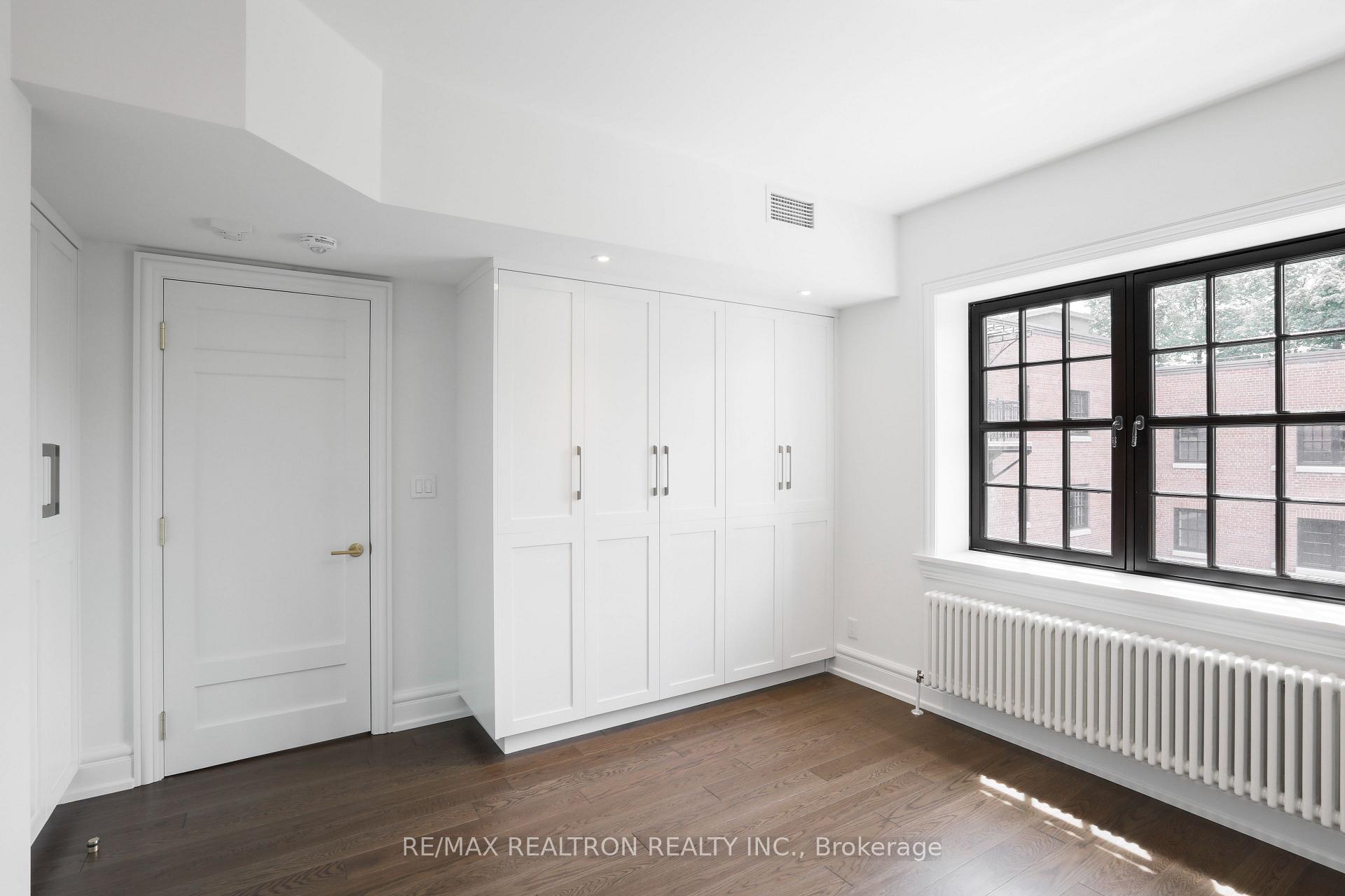 Photo 6 of Unit 206, 2 Clarendon Avenue, Toronto, Casa Loma — HOMEH