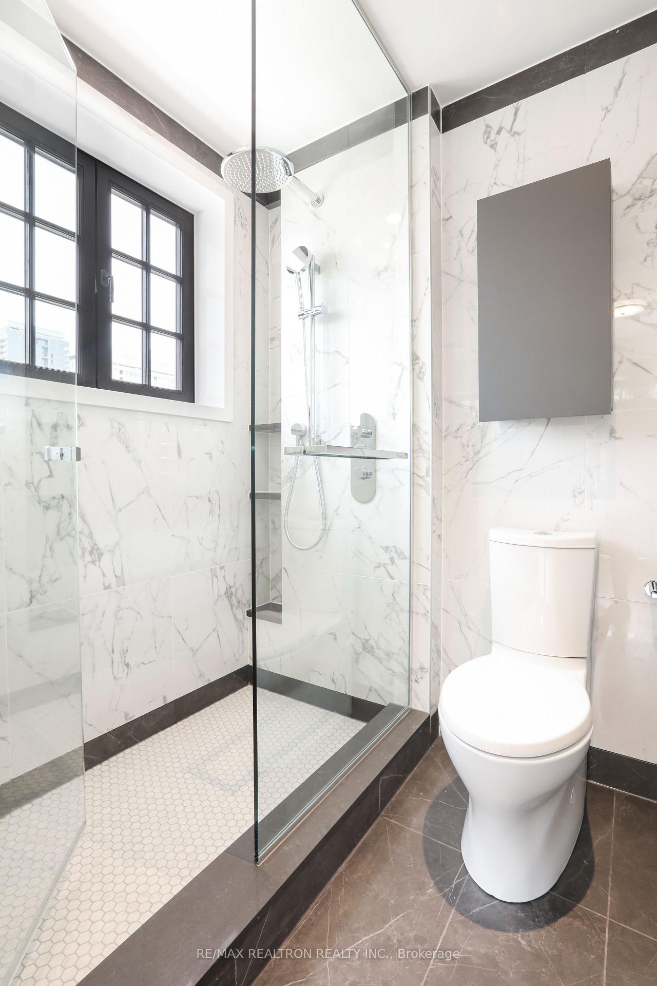 Photo 17 of Unit 206, 2 Clarendon Avenue, Toronto, Casa Loma — HOMEH