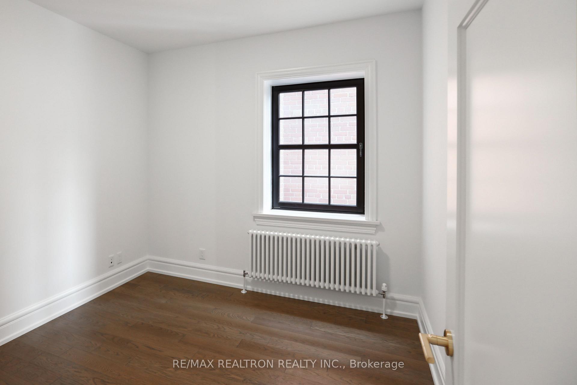 Photo 18 of Unit 206, 2 Clarendon Avenue, Toronto, Casa Loma — HOMEH