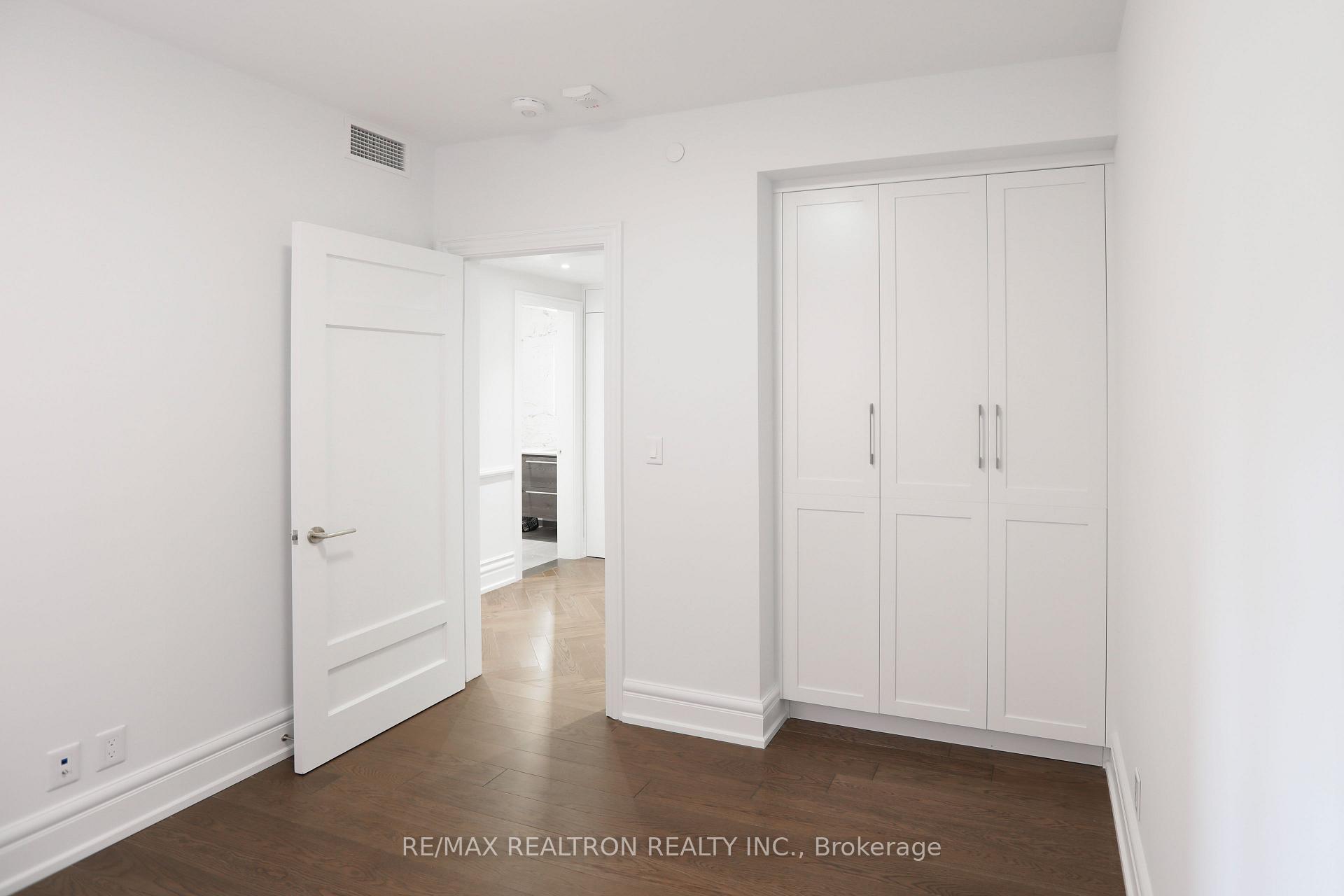 Photo 19 of Unit 206, 2 Clarendon Avenue, Toronto, Casa Loma — HOMEH