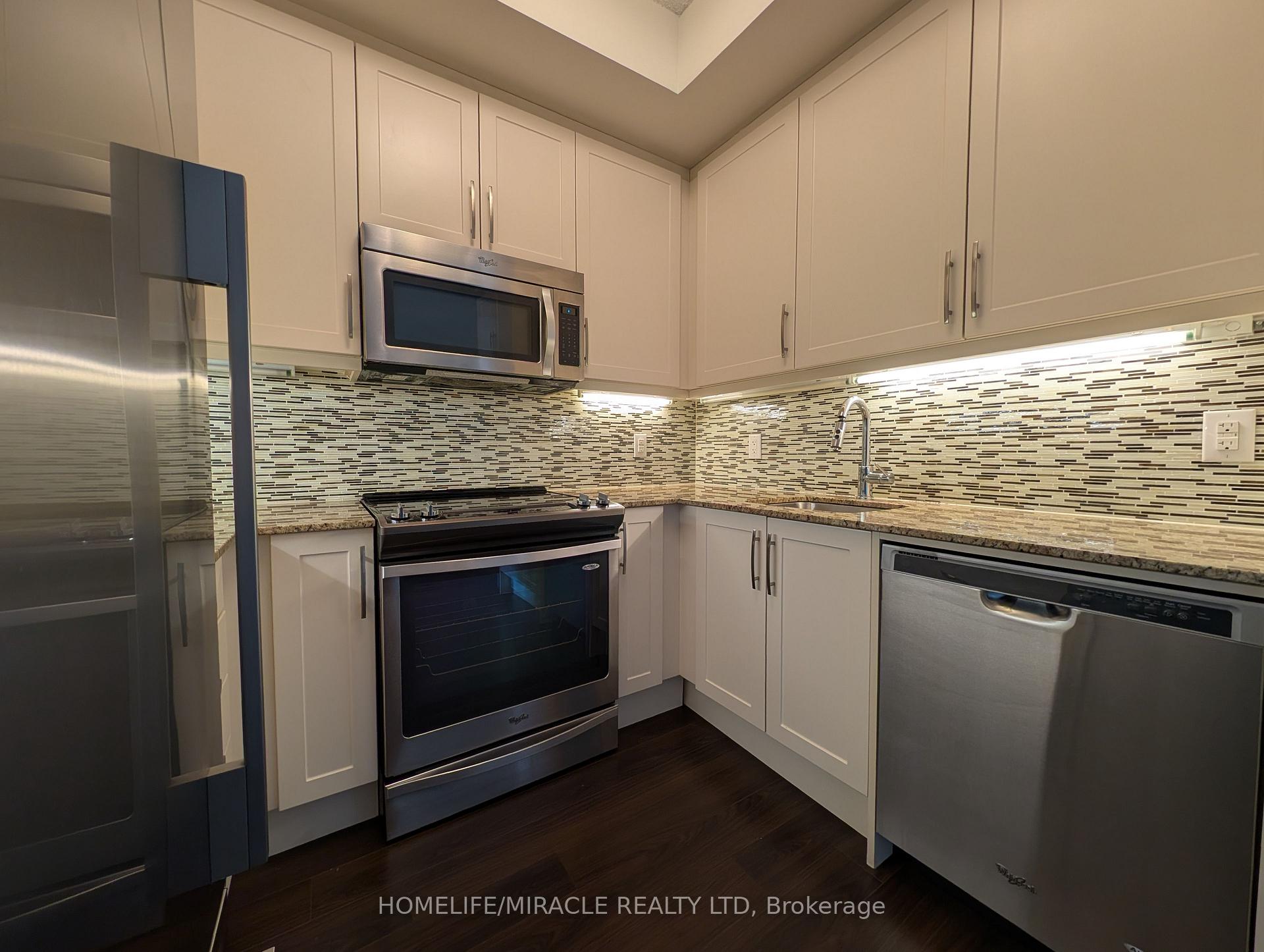 Photo 7 of Unit 428, 2 Old Mill Drive, Toronto, High Park-Swansea — HOMEH