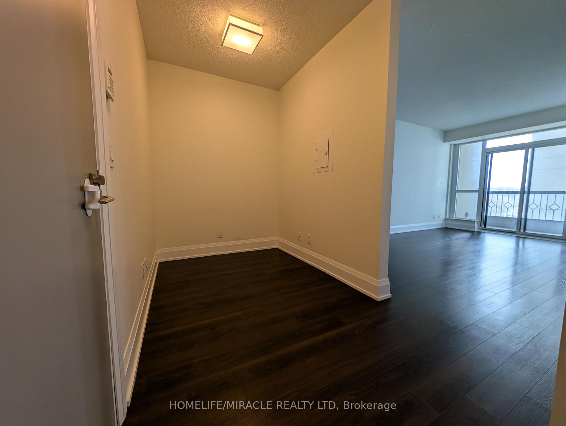 Photo 8 of Unit 428, 2 Old Mill Drive, Toronto, High Park-Swansea — HOMEH