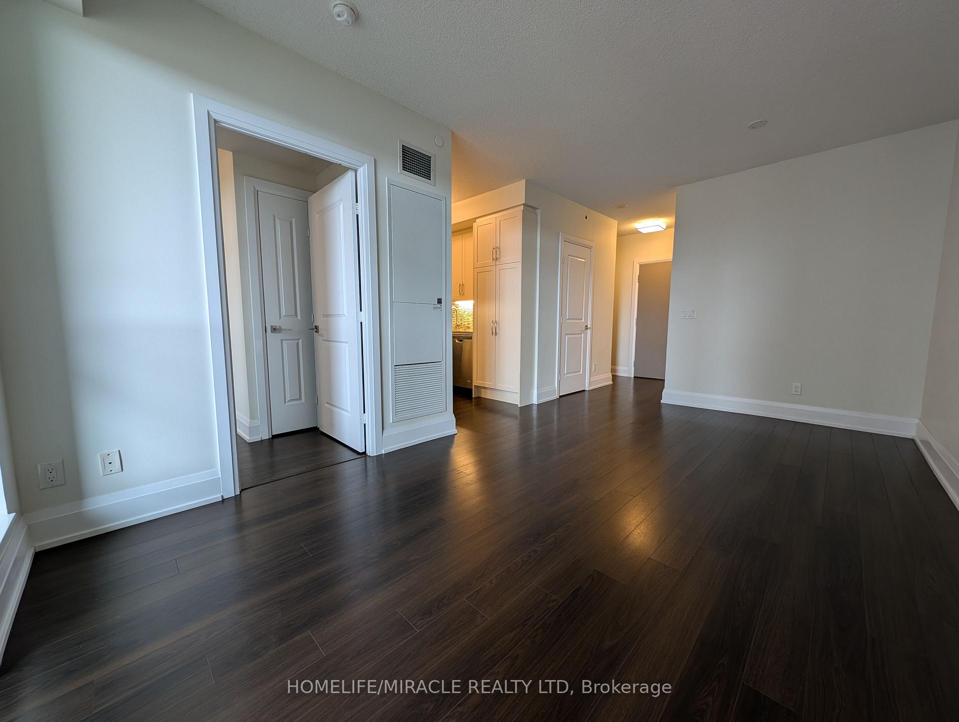 Photo 9 of Unit 428, 2 Old Mill Drive, Toronto, High Park-Swansea — HOMEH