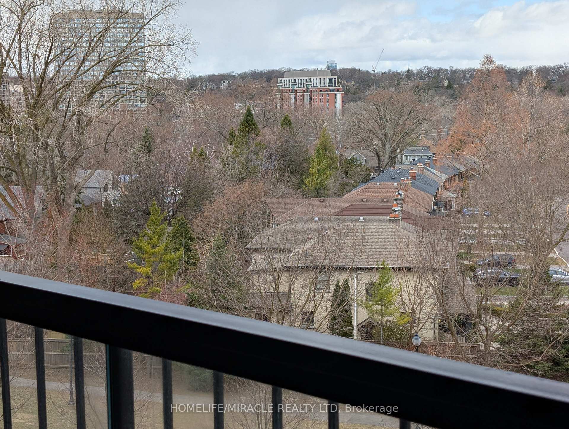 Photo 13 of Unit 428, 2 Old Mill Drive, Toronto, High Park-Swansea — HOMEH