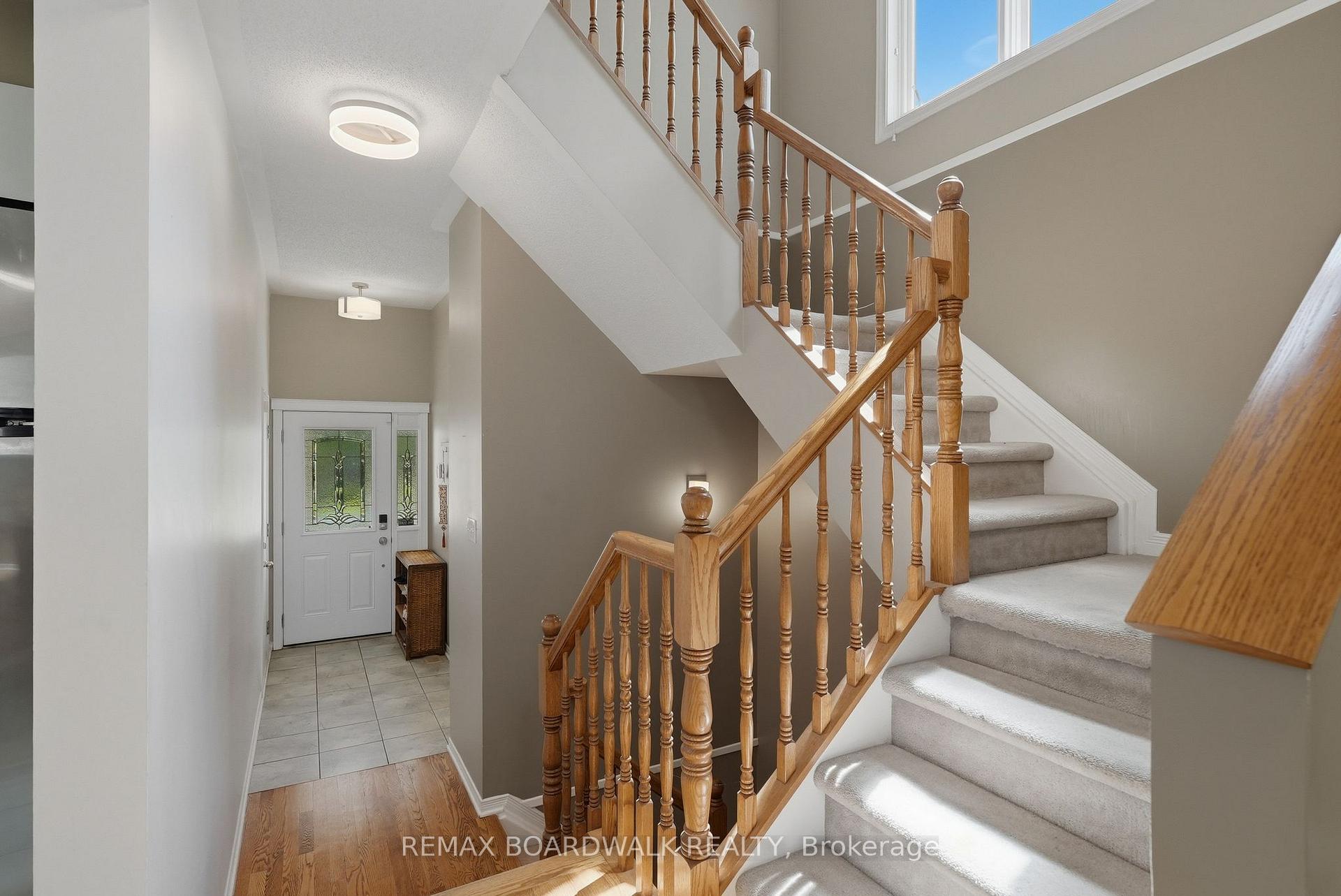 Photo 6 of 5981 Pineglade Crescent, Ottawa, Chapel Hill South - Orleans Village — HOMEH
