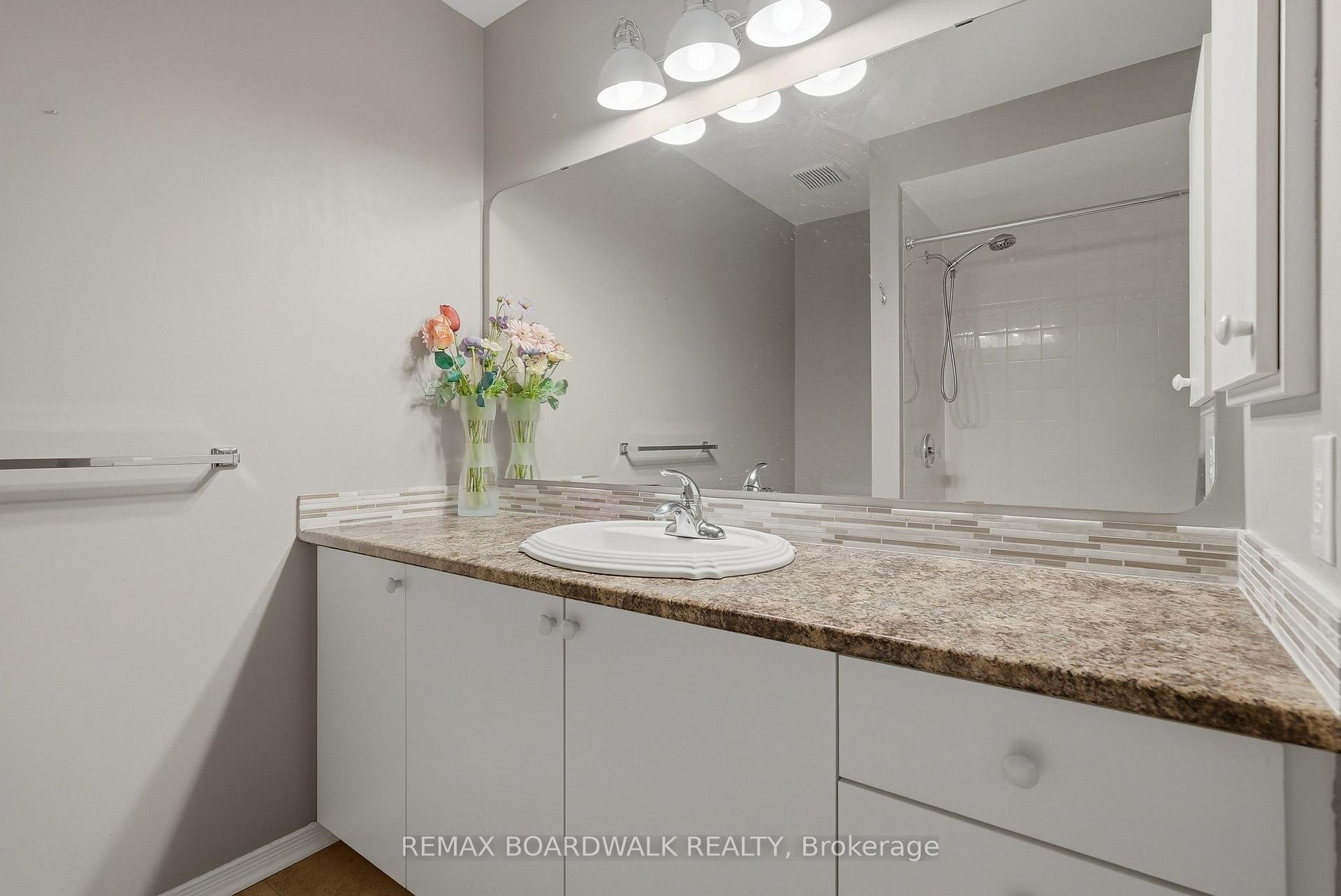 Photo 27 of 5981 Pineglade Crescent, Ottawa, Chapel Hill South - Orleans Village — HOMEH