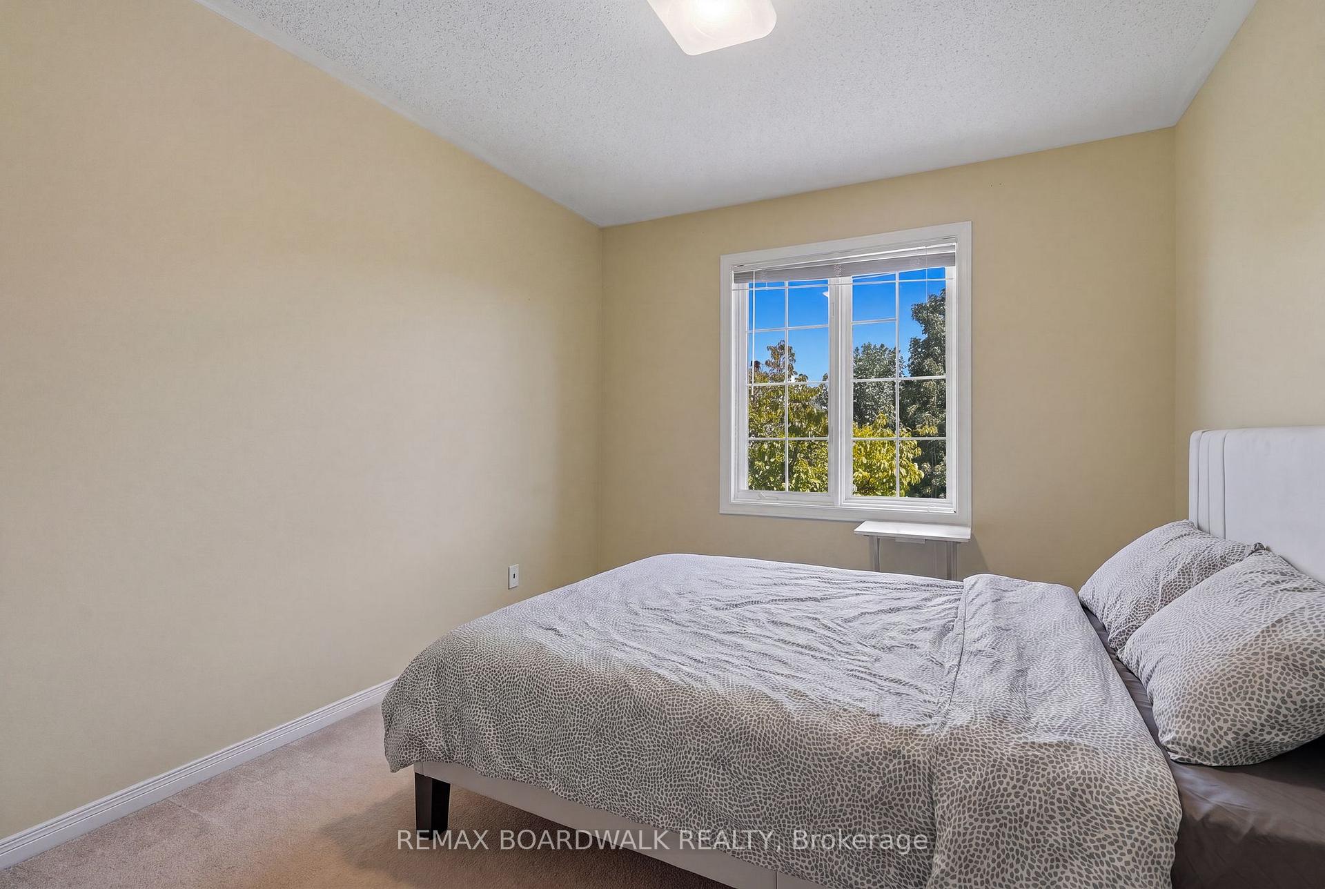 Photo 28 of 5981 Pineglade Crescent, Ottawa, Chapel Hill South - Orleans Village — HOMEH