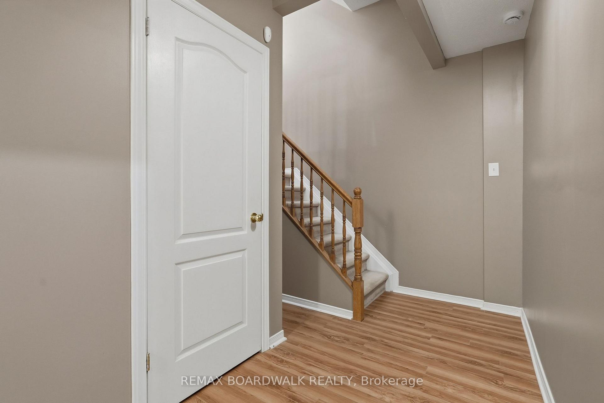 Photo 29 of 5981 Pineglade Crescent, Ottawa, Chapel Hill South - Orleans Village — HOMEH