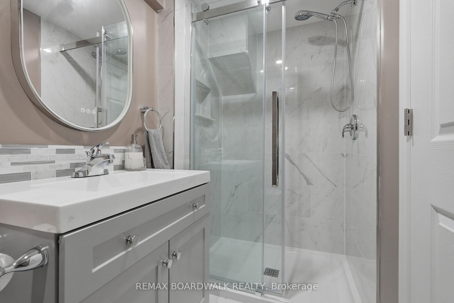Photo 35 of 5981 Pineglade Crescent, Ottawa, Chapel Hill South - Orleans Village — HOMEH