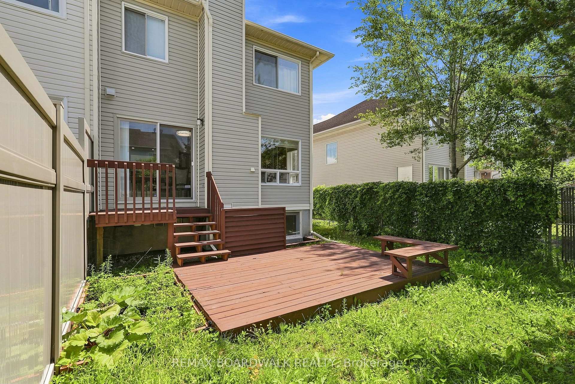 Photo 39 of 5981 Pineglade Crescent, Ottawa, Chapel Hill South - Orleans Village — HOMEH
