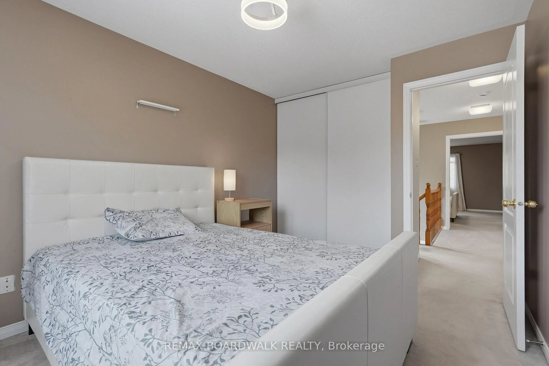 Photo 32 of 5981 Pineglade Crescent, Ottawa, Chapel Hill South - Orleans Village — HOMEH