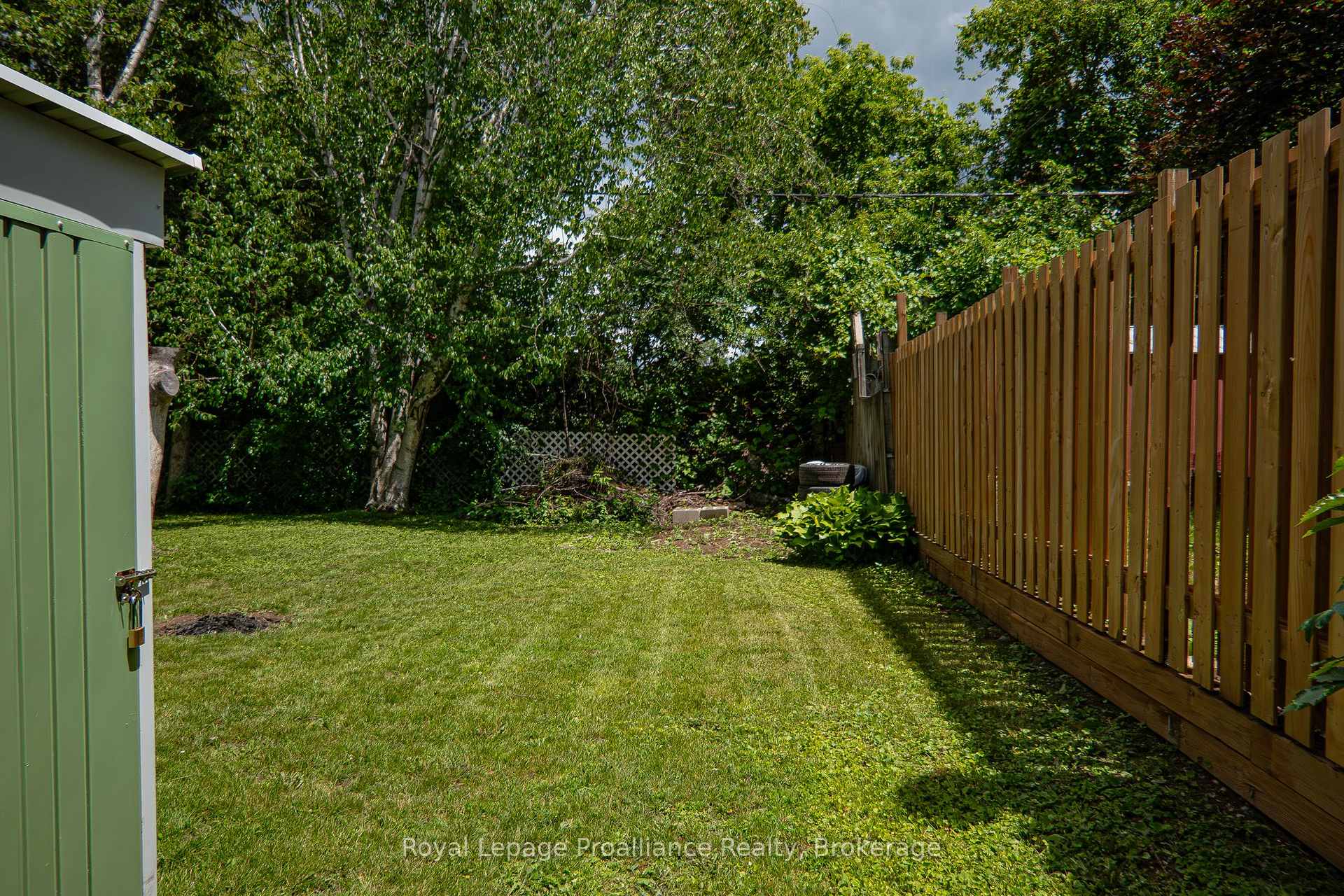 Photo 6 of 45 Valleyview Crescent, Belleville, Belleville Ward — HOMEH