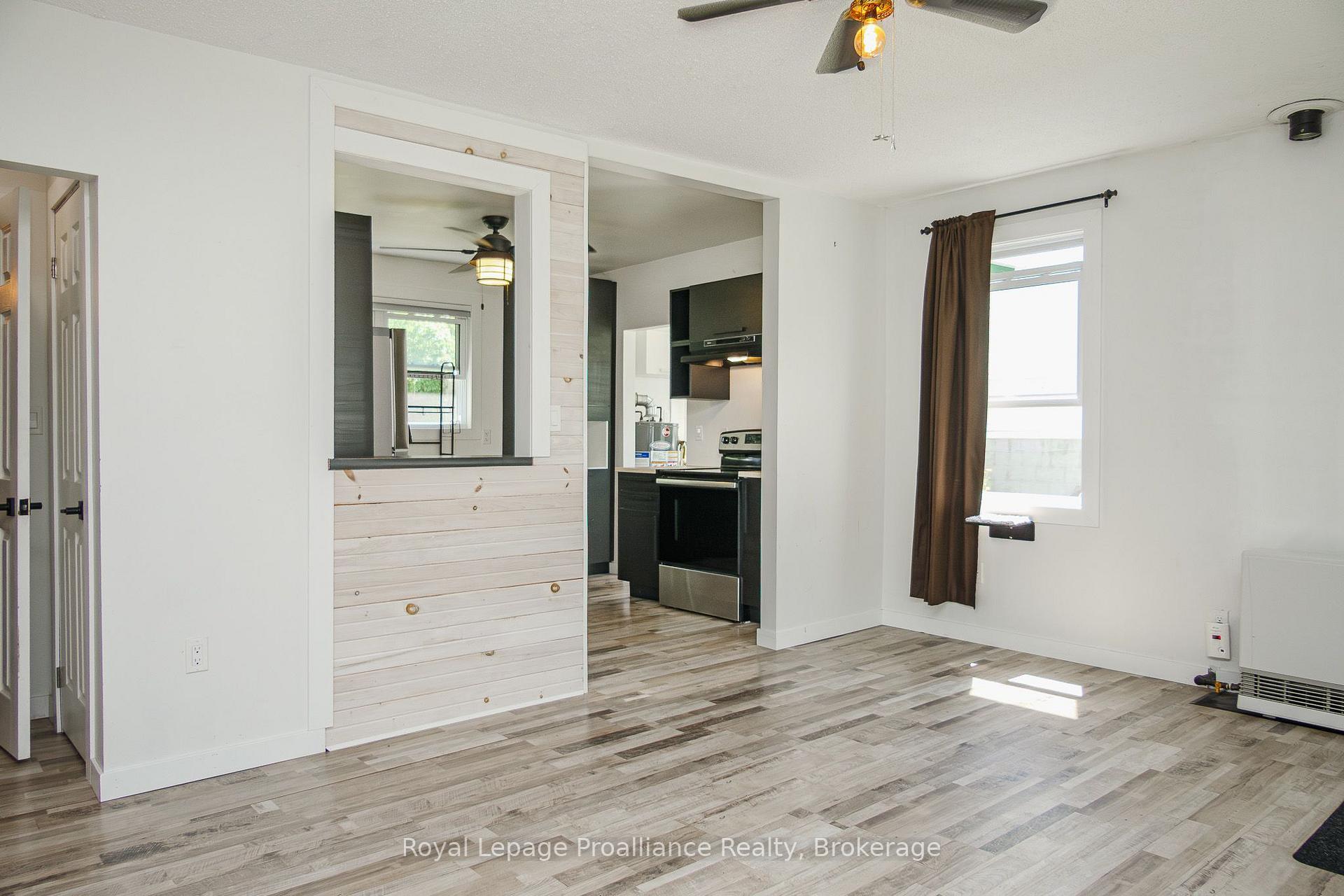 Photo 16 of 45 Valleyview Crescent, Belleville, Belleville Ward — HOMEH