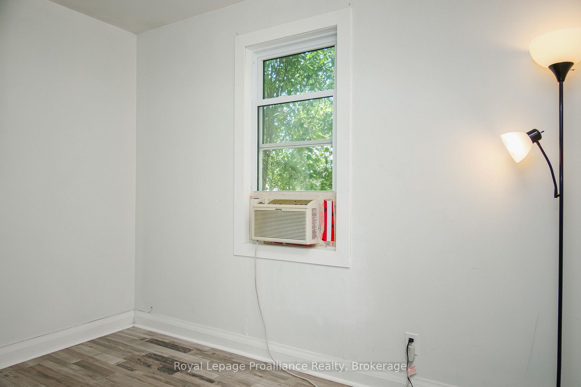 Photo 30 of 45 Valleyview Crescent, Belleville, Belleville Ward — HOMEH