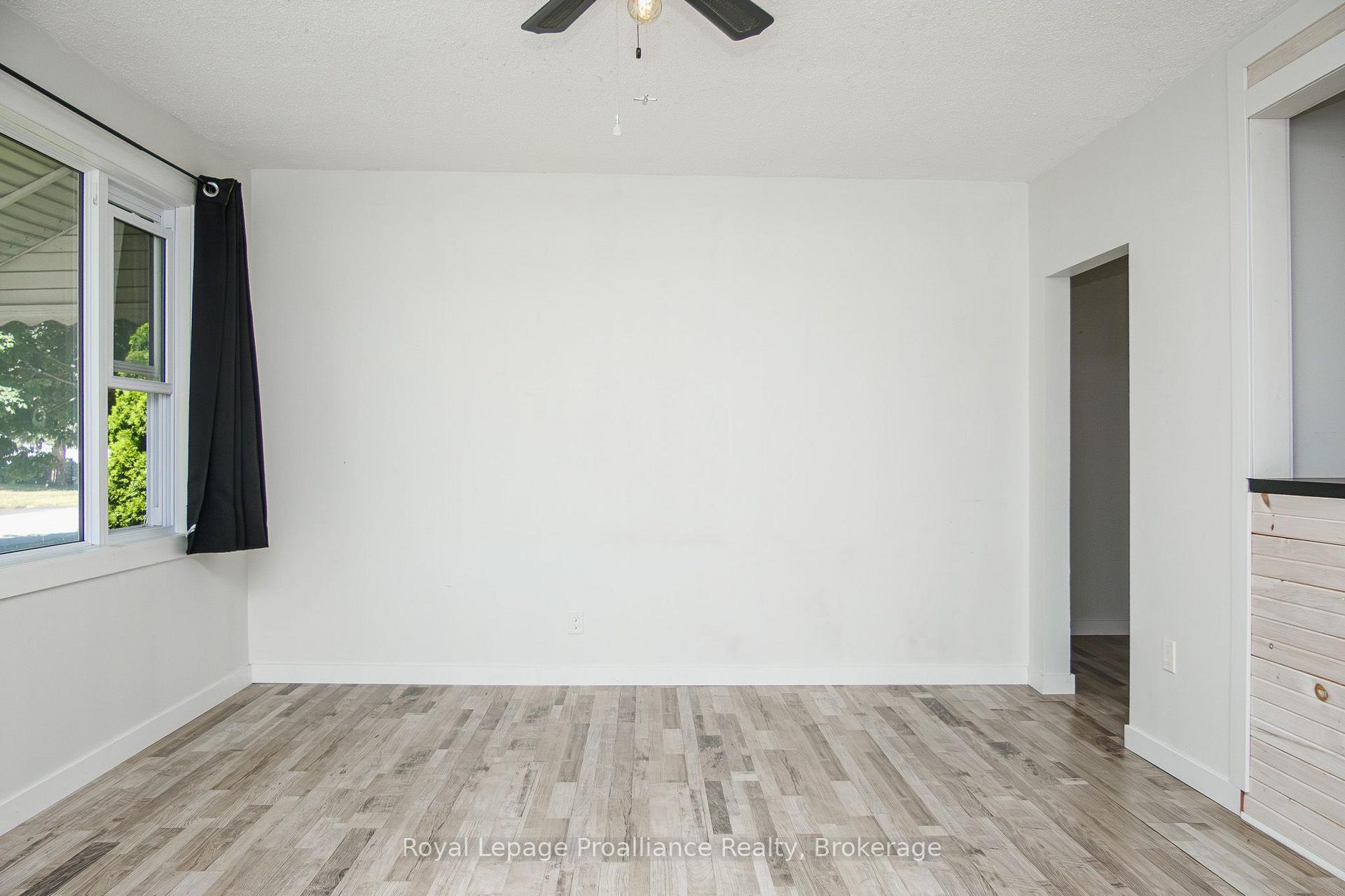 Photo 32 of 45 Valleyview Crescent, Belleville, Belleville Ward — HOMEH