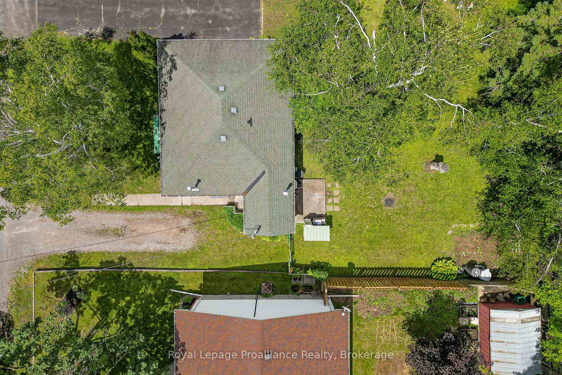 Photo 33 of 45 Valleyview Crescent, Belleville, Belleville Ward — HOMEH