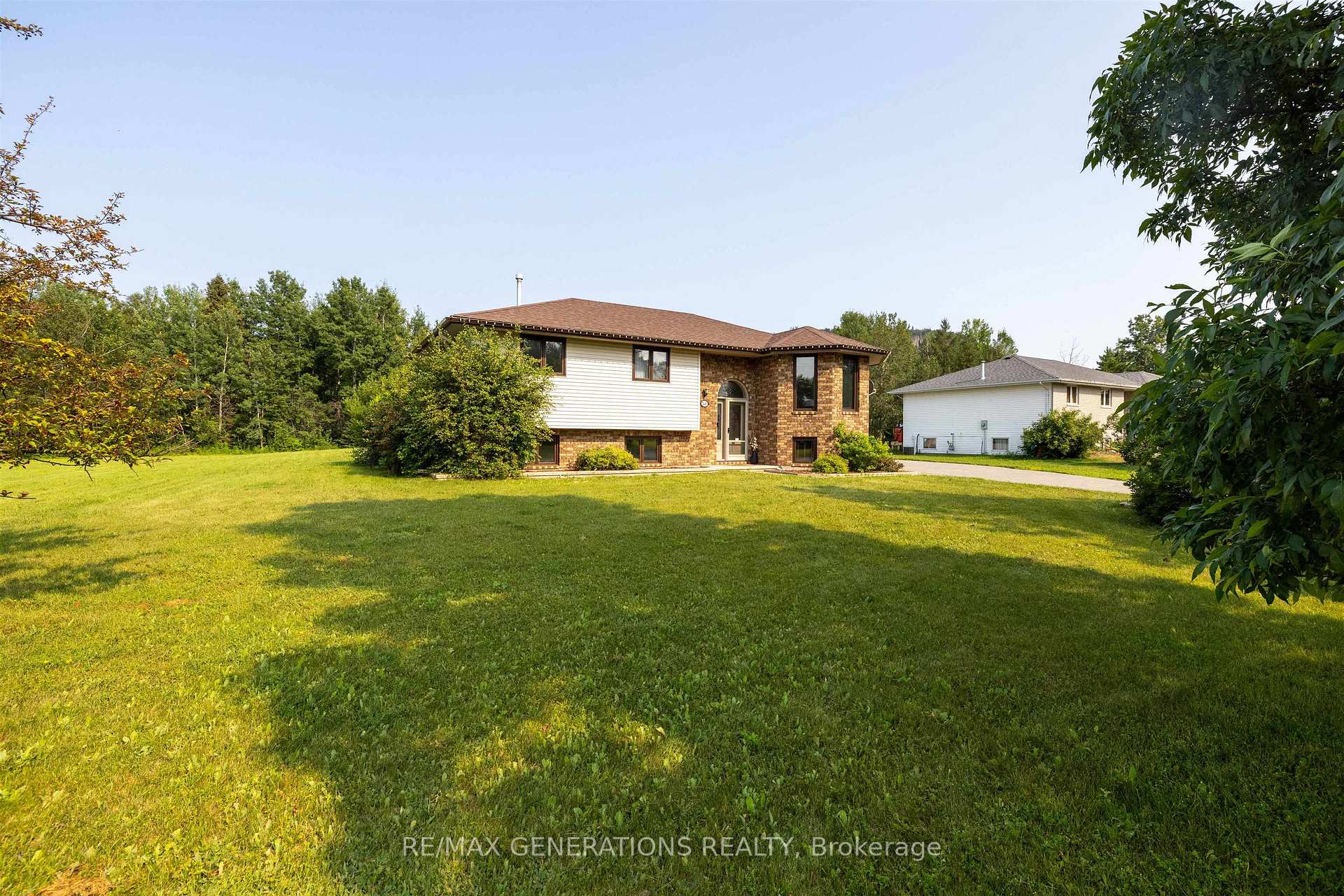 Photo 1 of 2446 Caspian Street, Thunder Bay, Mountain Road — HOMEH